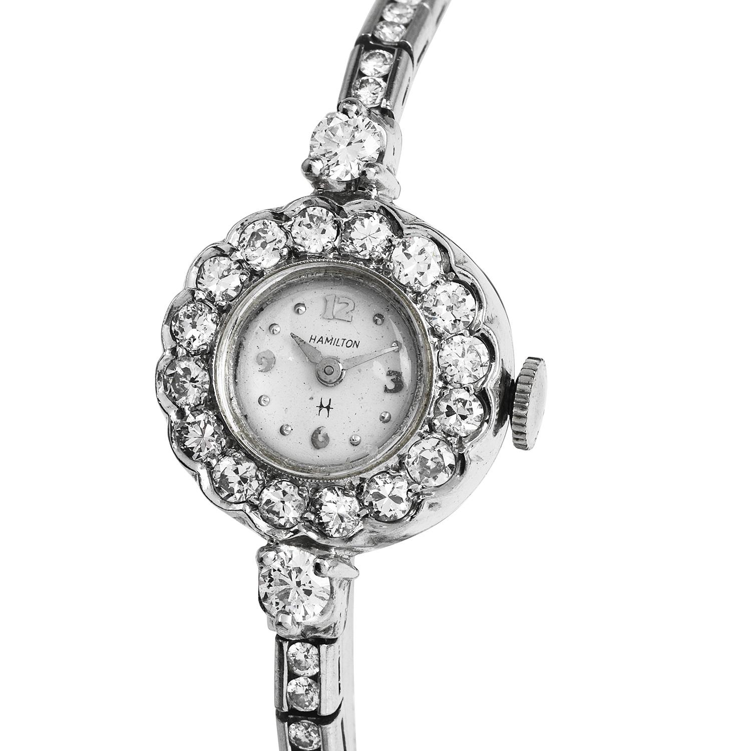 Damen-Cocktailuhr Hamilton, Vintage, Diamant Platin, Blumen-Halo, Diamant (Rundschliff)