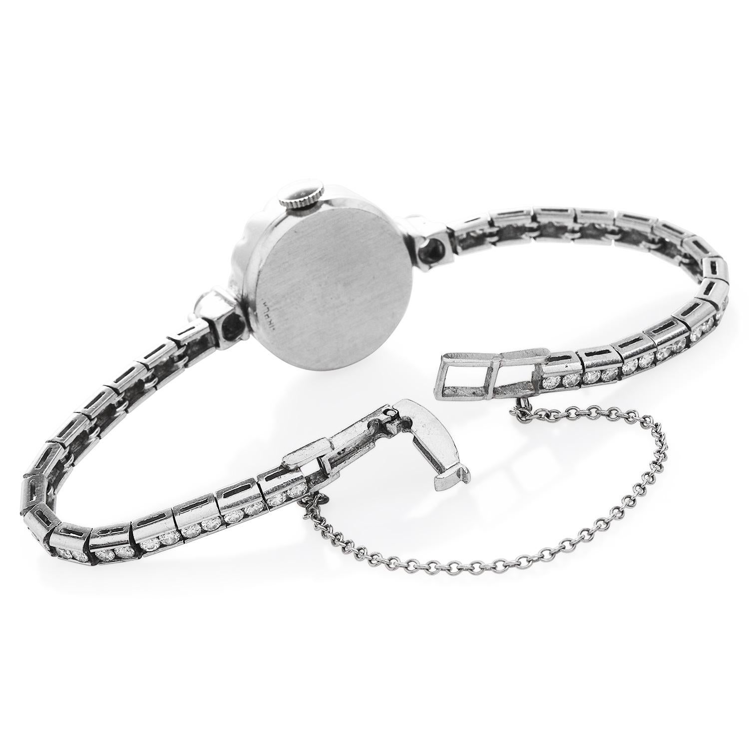 Damen-Cocktailuhr Hamilton, Vintage, Diamant Platin, Blumen-Halo, Diamant im Zustand „Hervorragend“ in Miami, FL