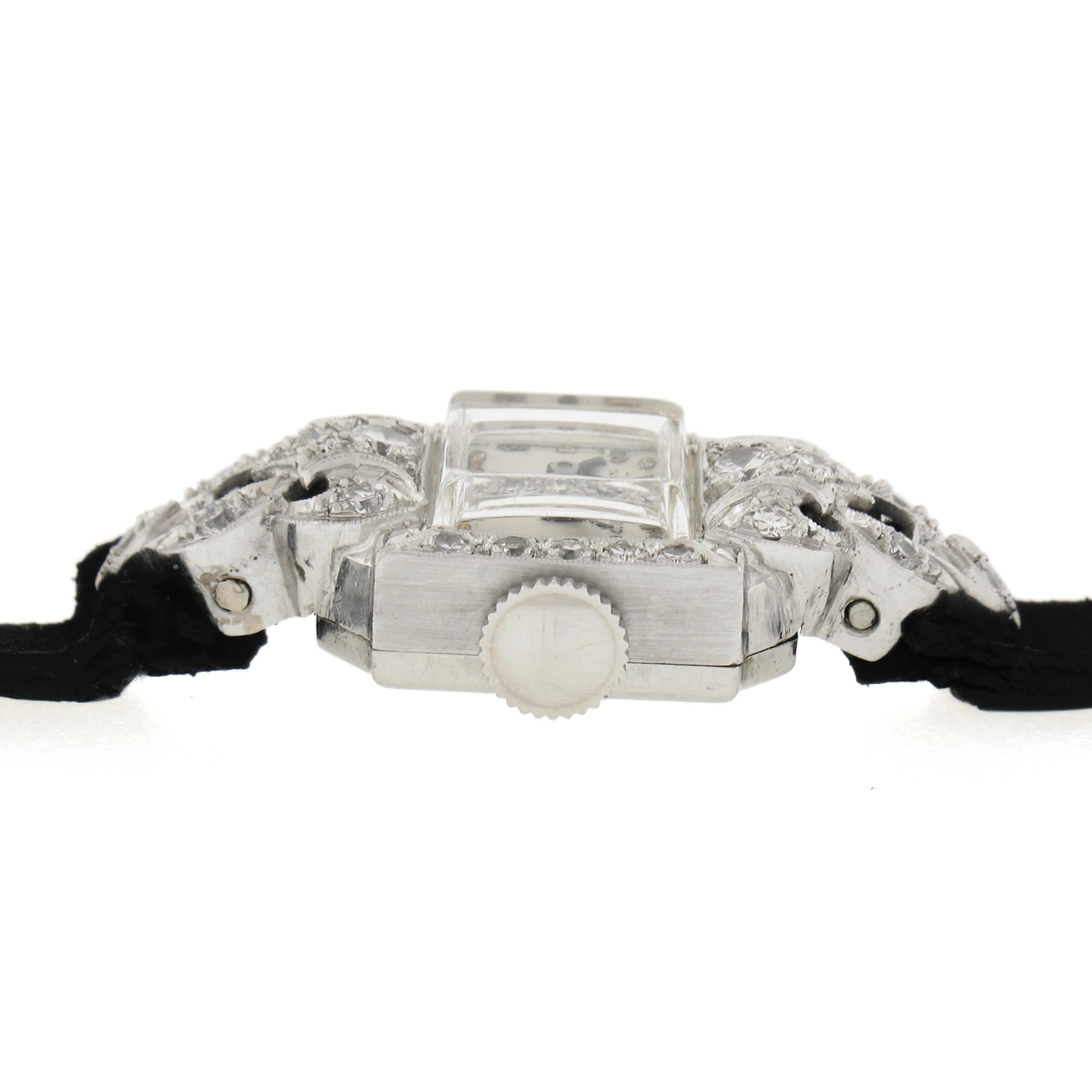 Hamilton Montre-bracelet fantaisie vintage pour femme en platine avec diamants 0,45 carat en vente 1