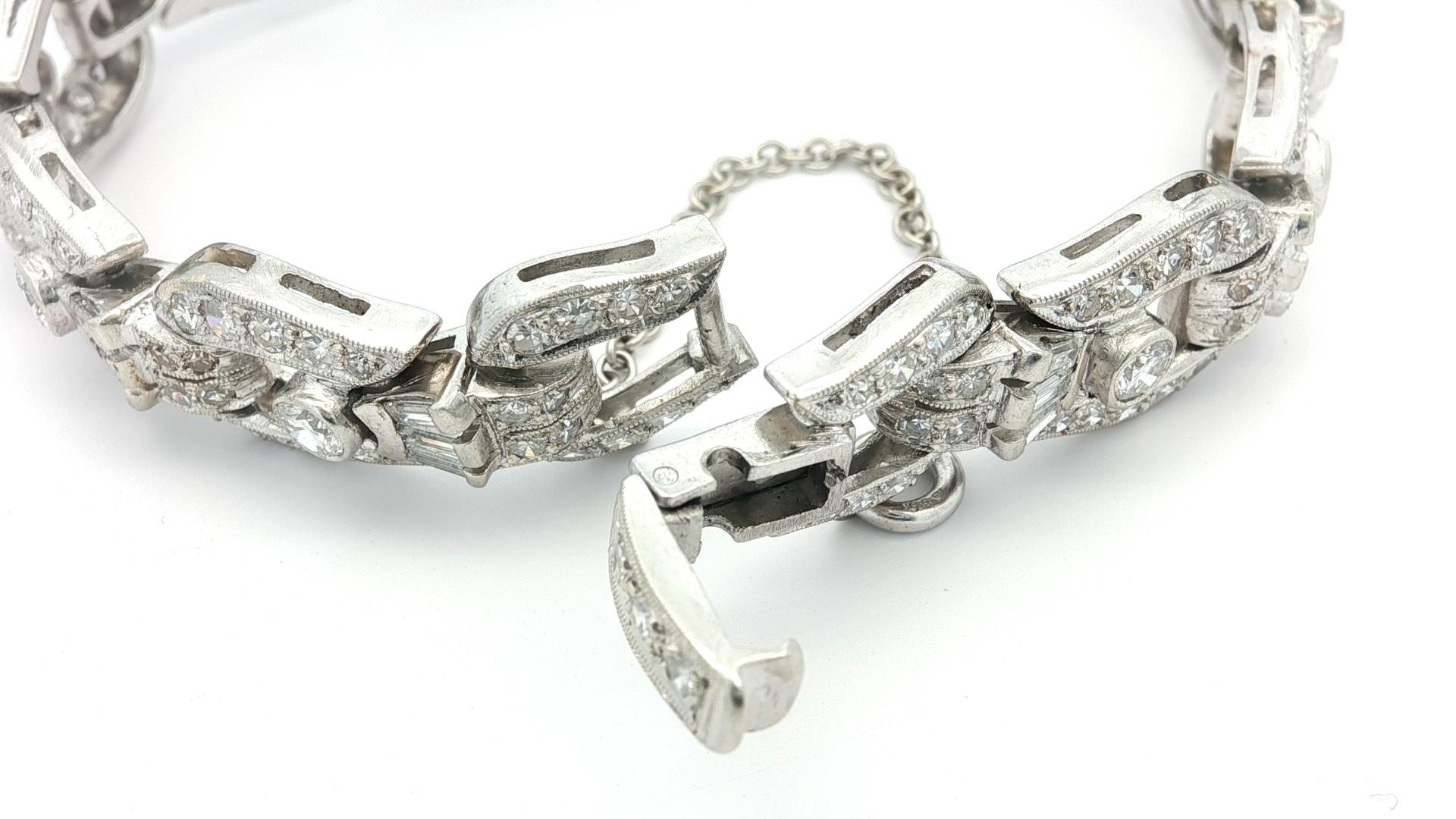Vintage Hamilton Platin 7,86ctw Runde & Baguette Diamant versteckte Uhr Armband im Angebot 12
