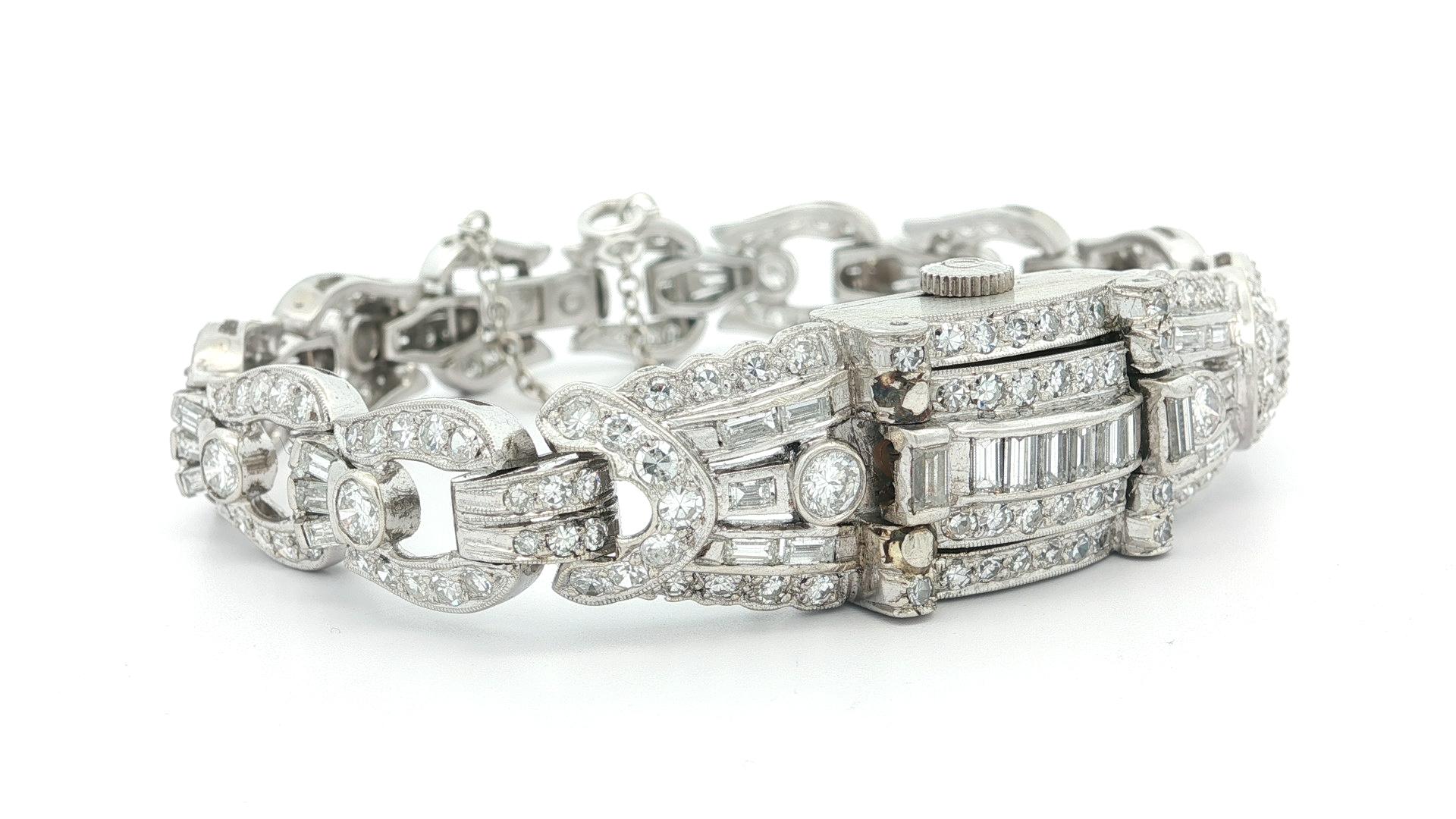 Vintage Hamilton Platin 7,86ctw Runde & Baguette Diamant versteckte Uhr Armband im Angebot 4