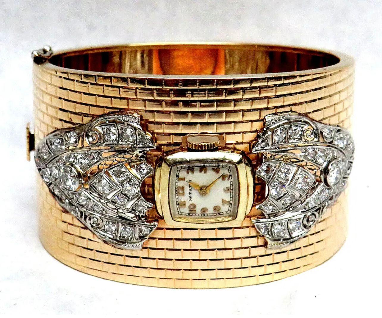 Art déco Montre Hamilton en or 14k et bracelet manchette en diamants, années 1950  en vente