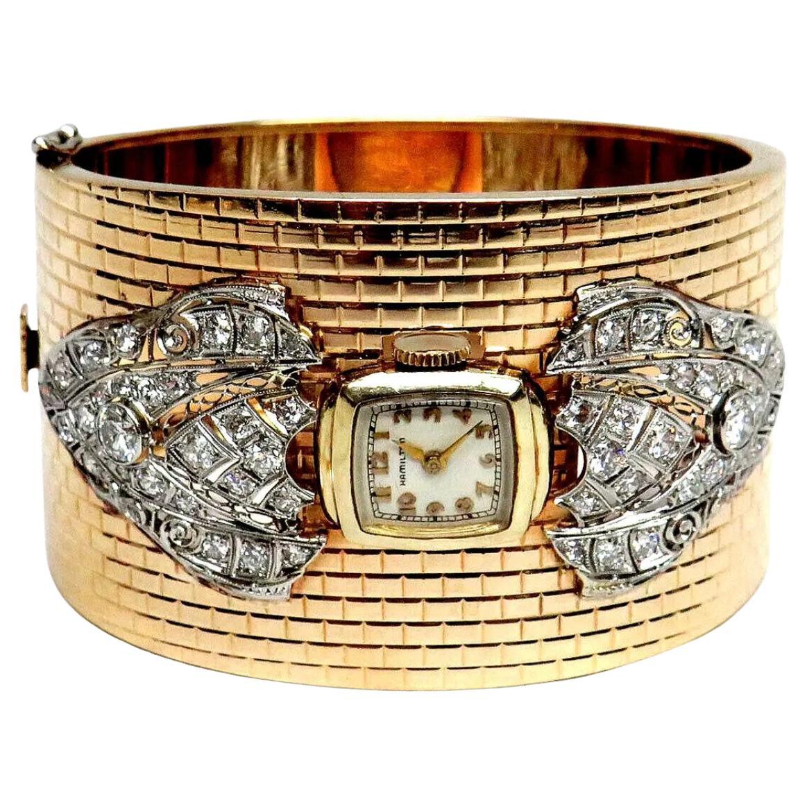 Montre Hamilton en or 14k et bracelet manchette en diamants, années 1950  en vente