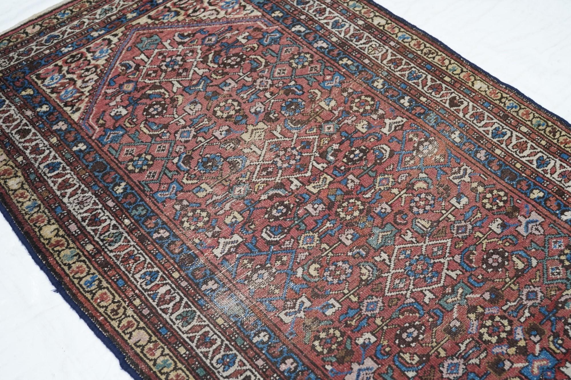 Tapis vintage Hammedan 3'7'' x 6'5'' en vente 1