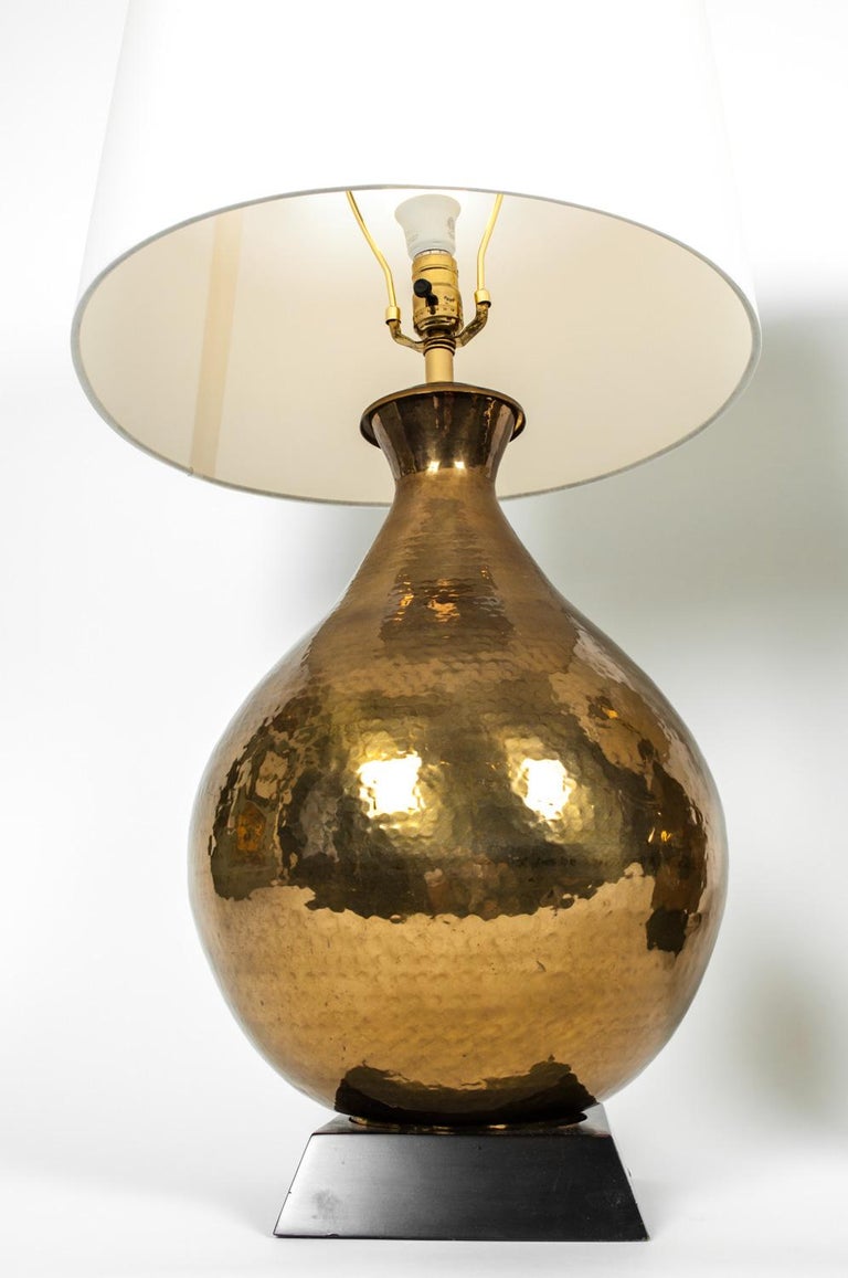 Vintage Hammered Brass Pair of Table Lamps For Sale at 1stDibs
