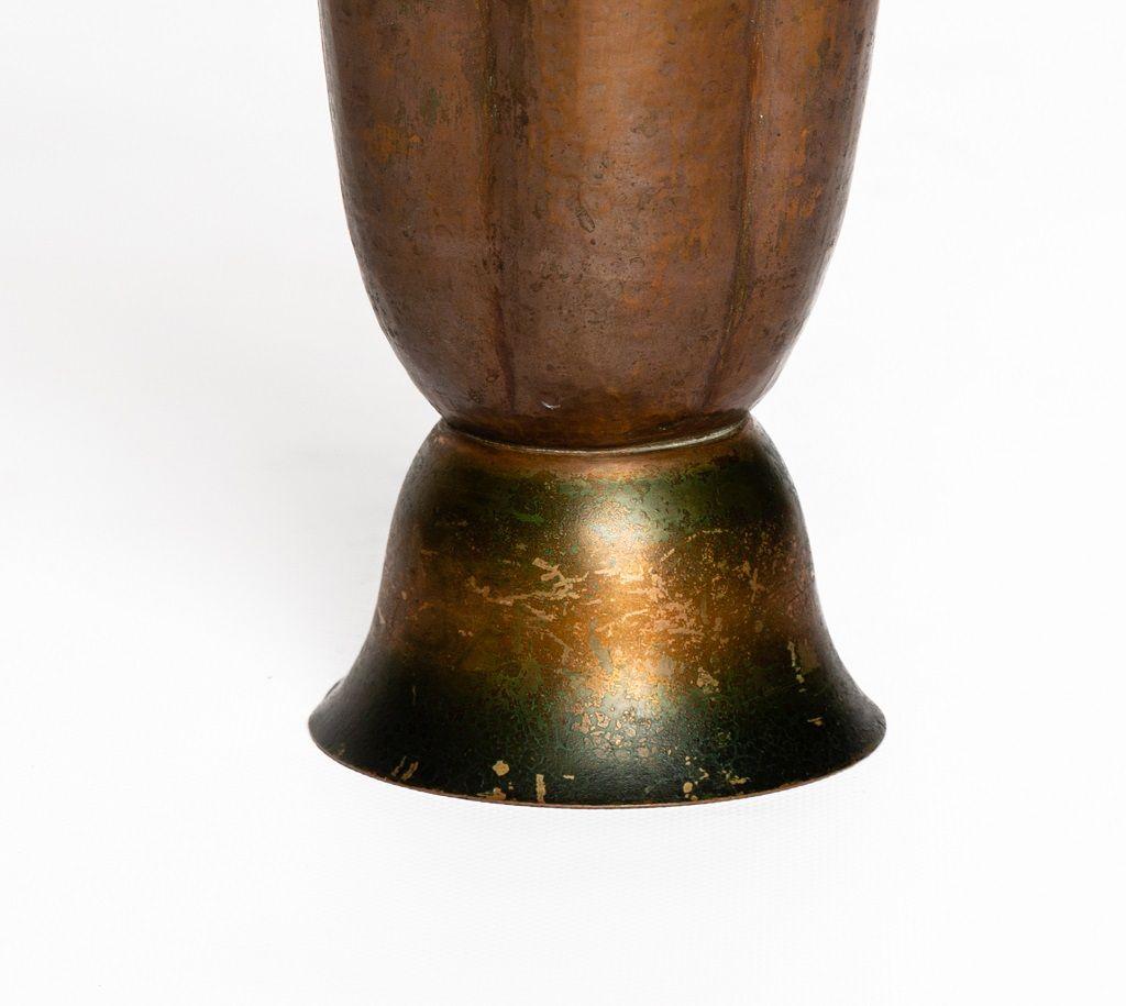 Italian Vintage Hammered Copper Vase, Angelo Molignoni, Early 20th century