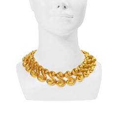 Vintage Hammered Gold Tone Swirl Shape Necklace Circa 1980s