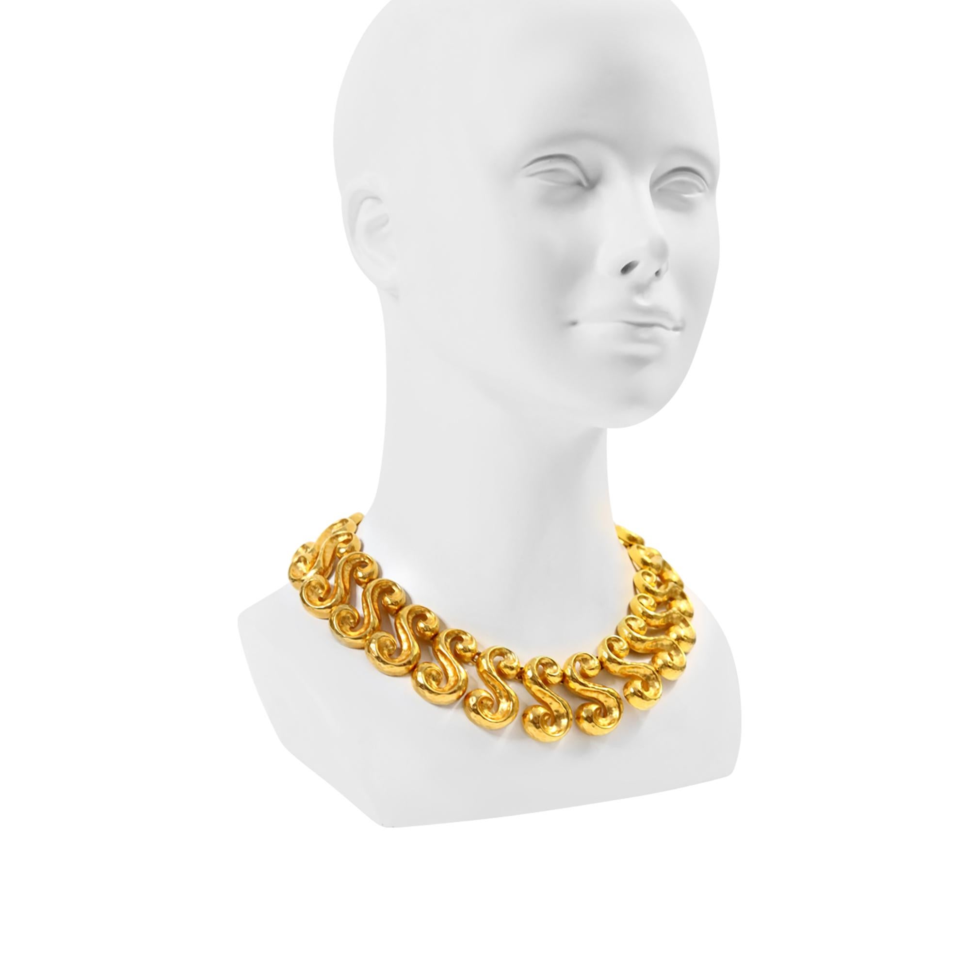 Modern Vintage Hammered Gold Tone Swirl Shape Necklace Circa 1980s For Sale
