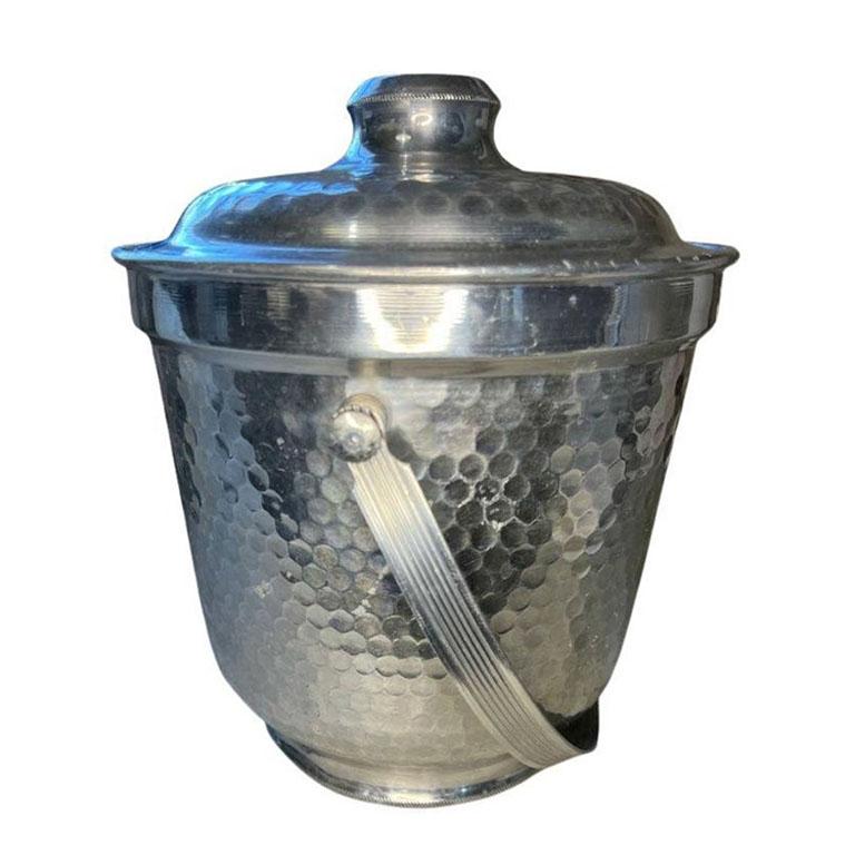 Secchiello per ghiaccio o champagne italiano in metallo martellato vintage con coperchio in vendita 1