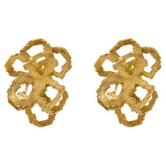 Vintage Hammerman Brothers 18k yellow gold floral earrings