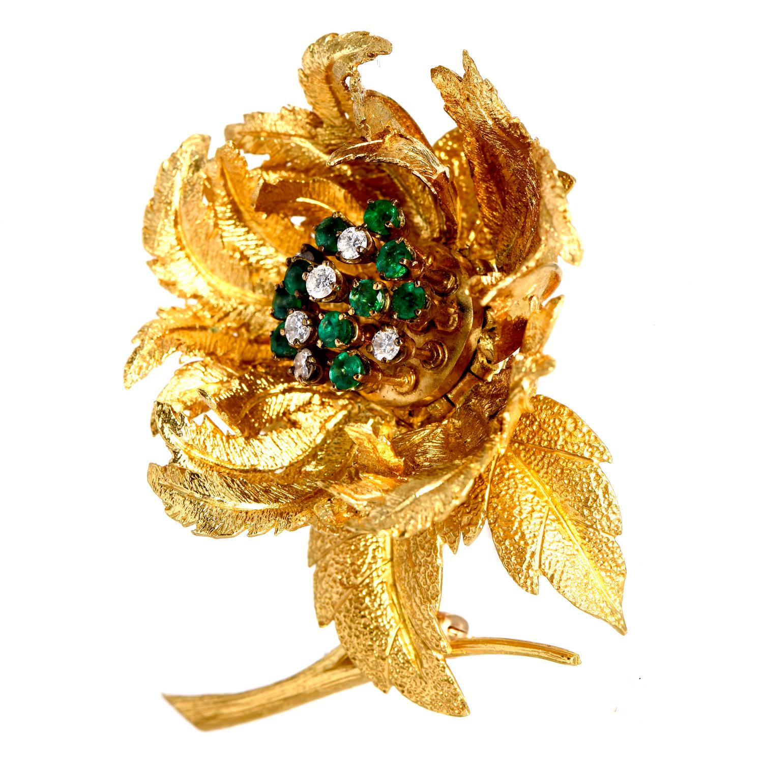 Vintage Hammerman Brothers Diamond 18K Gold Flower Brooch Hamid2 In Excellent Condition In Miami, FL