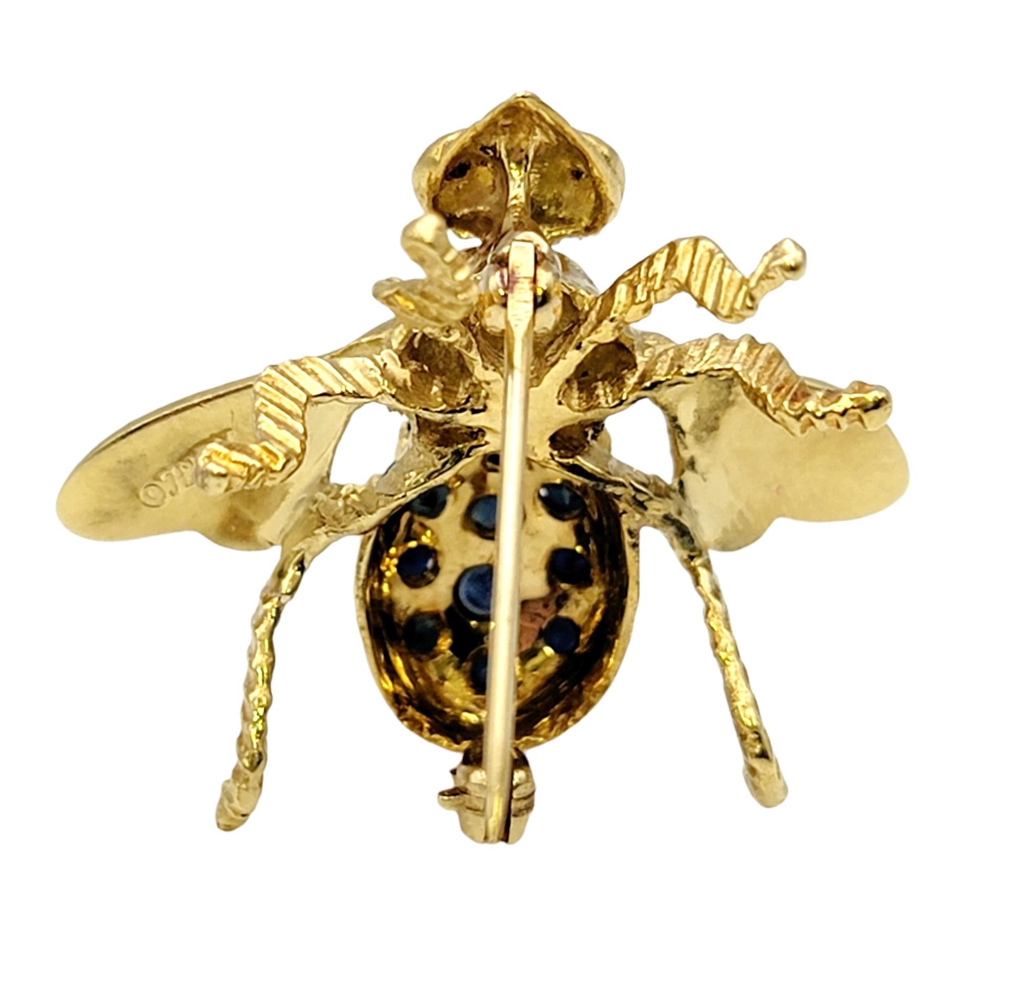 Round Cut Vintage Hammerman Brothers Sapphire and Ruby 3D Bee Brooch in 18 Karat Gold For Sale