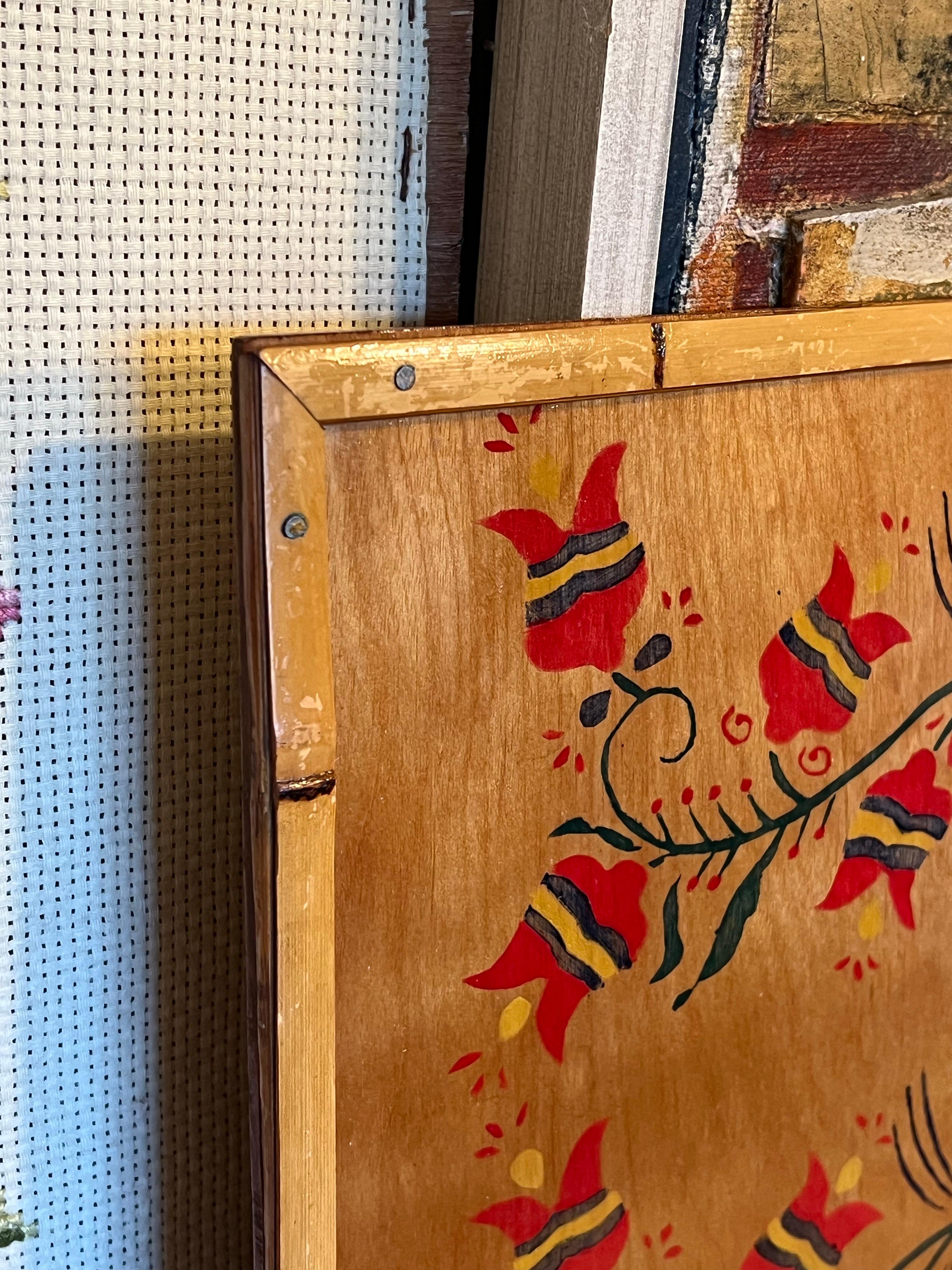 Arte popolare vintage Hana Or dipinto decorativo in stile folk in legno in vendita