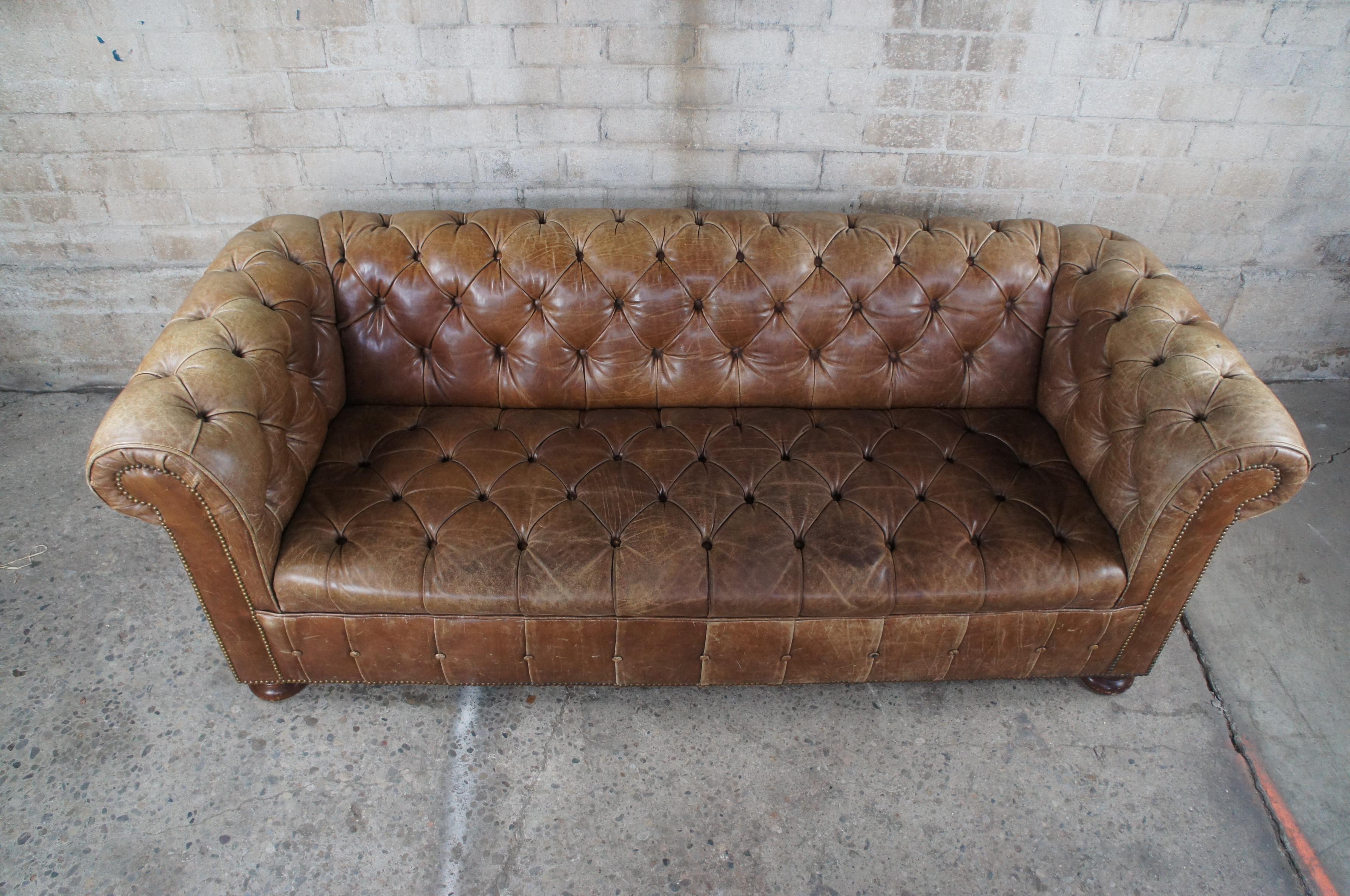 Vintage Hancock & Moore Brown Leather Tufted Nailhead Chesterfield Sofa Couch In Good Condition In Dayton, OH