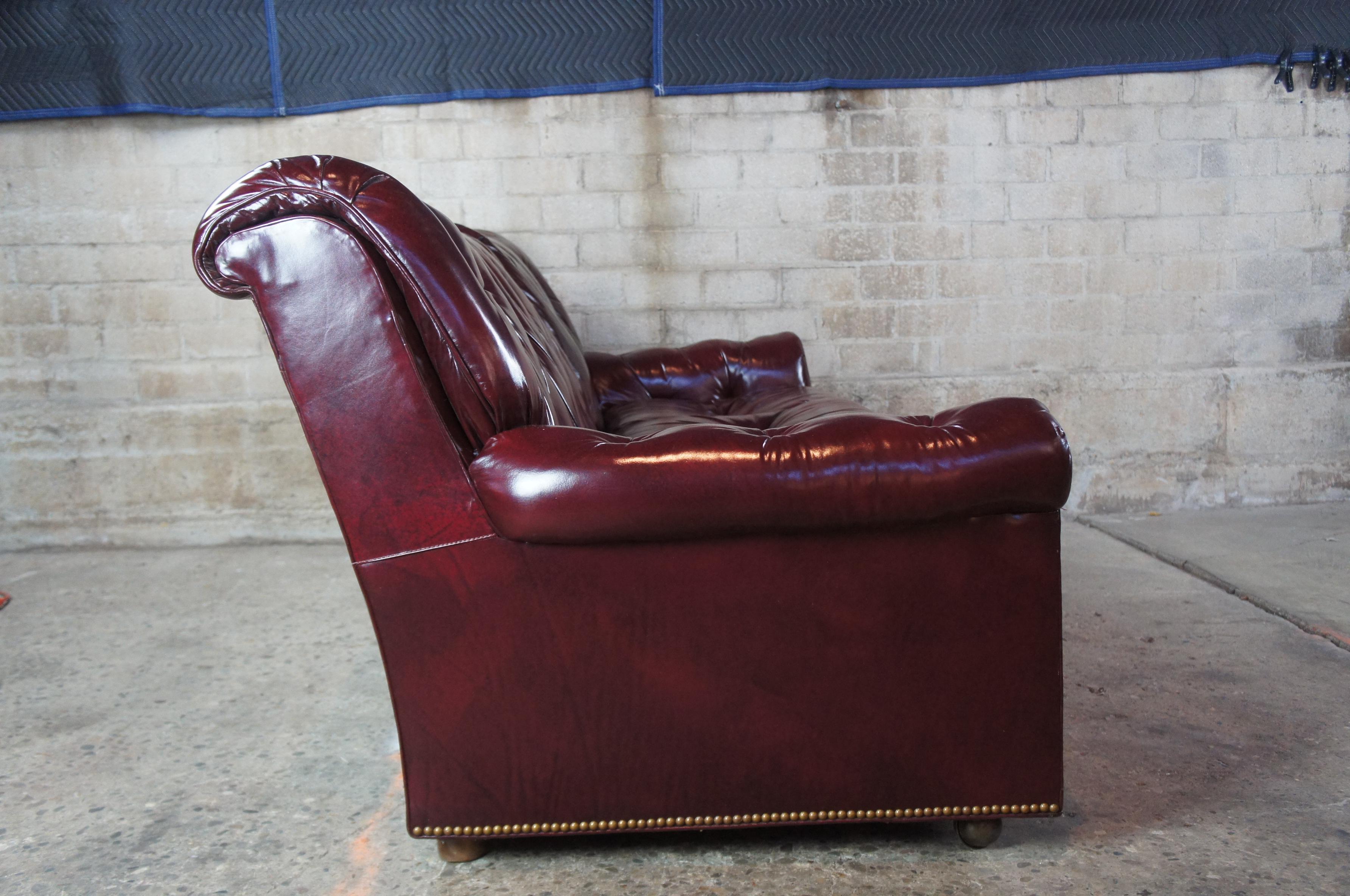 Vintage Hancock & Moore Red Burgundy Leather Tufted Chesterfield Sofa Couch In Good Condition In Dayton, OH