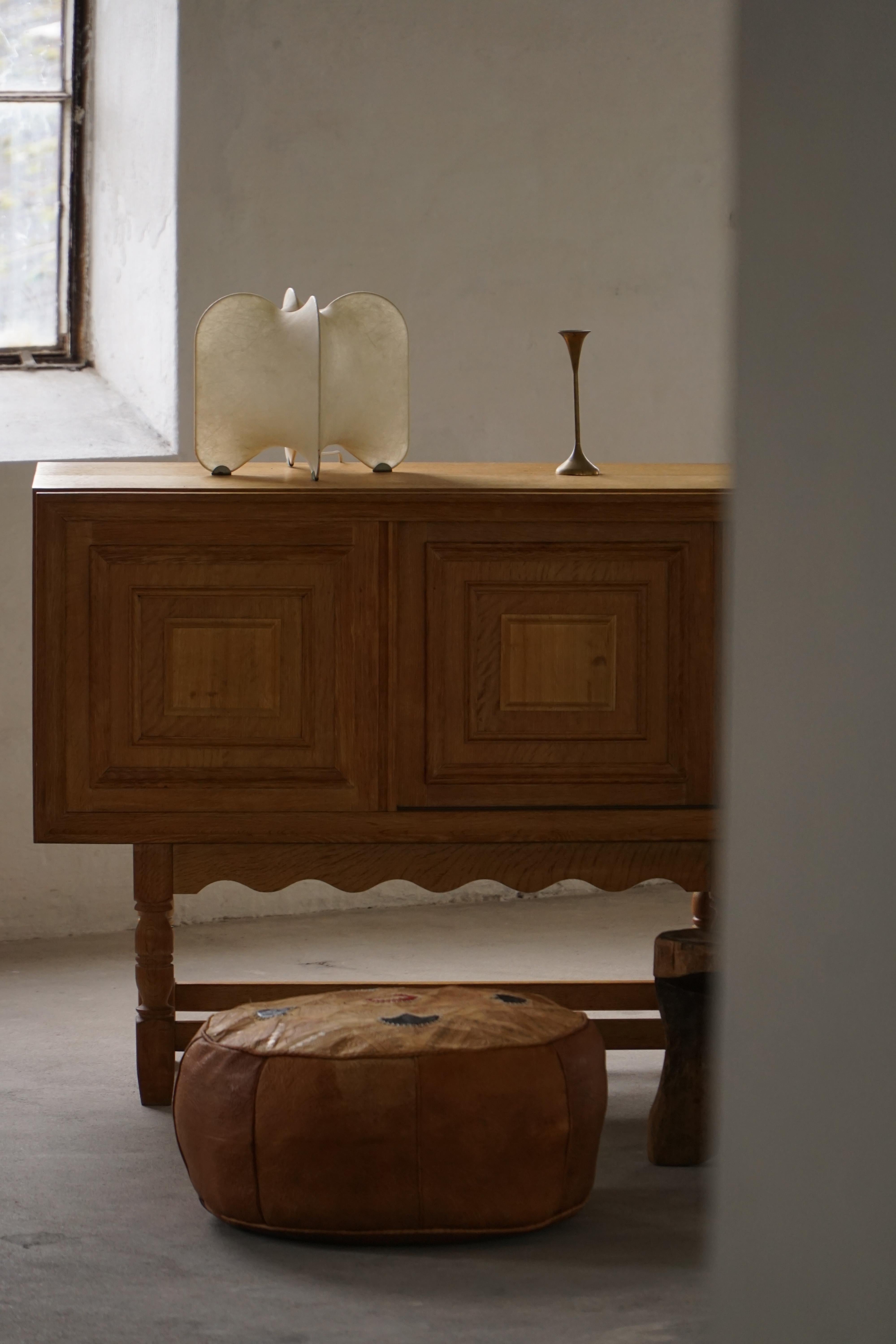 Bohème Pouf marocain vintage en cuir de haute qualité avec broderie complexe, 1970 en vente