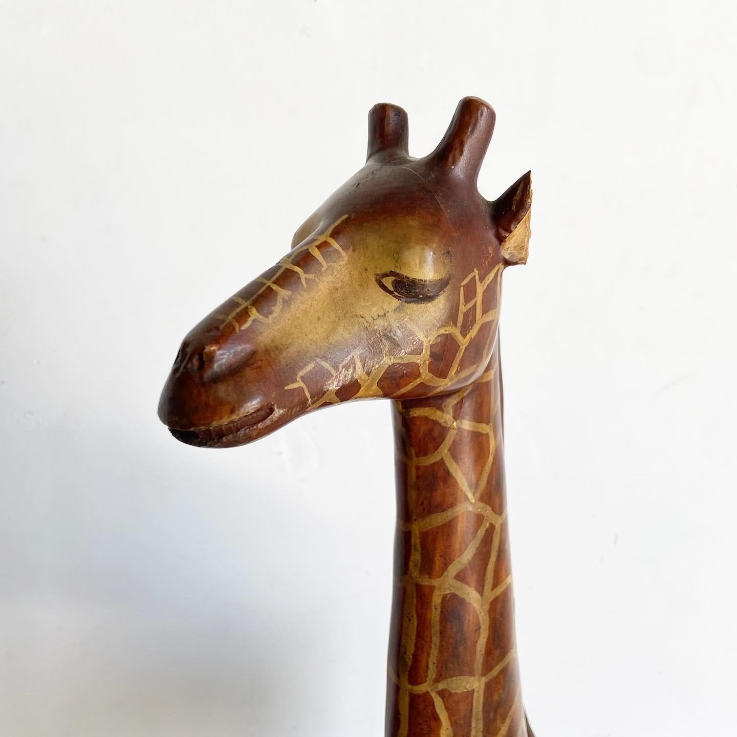 Late 20th Century Vintage Hand Carved and Painted Giraffe Sculpture by Sarreid Ltd For Sale
