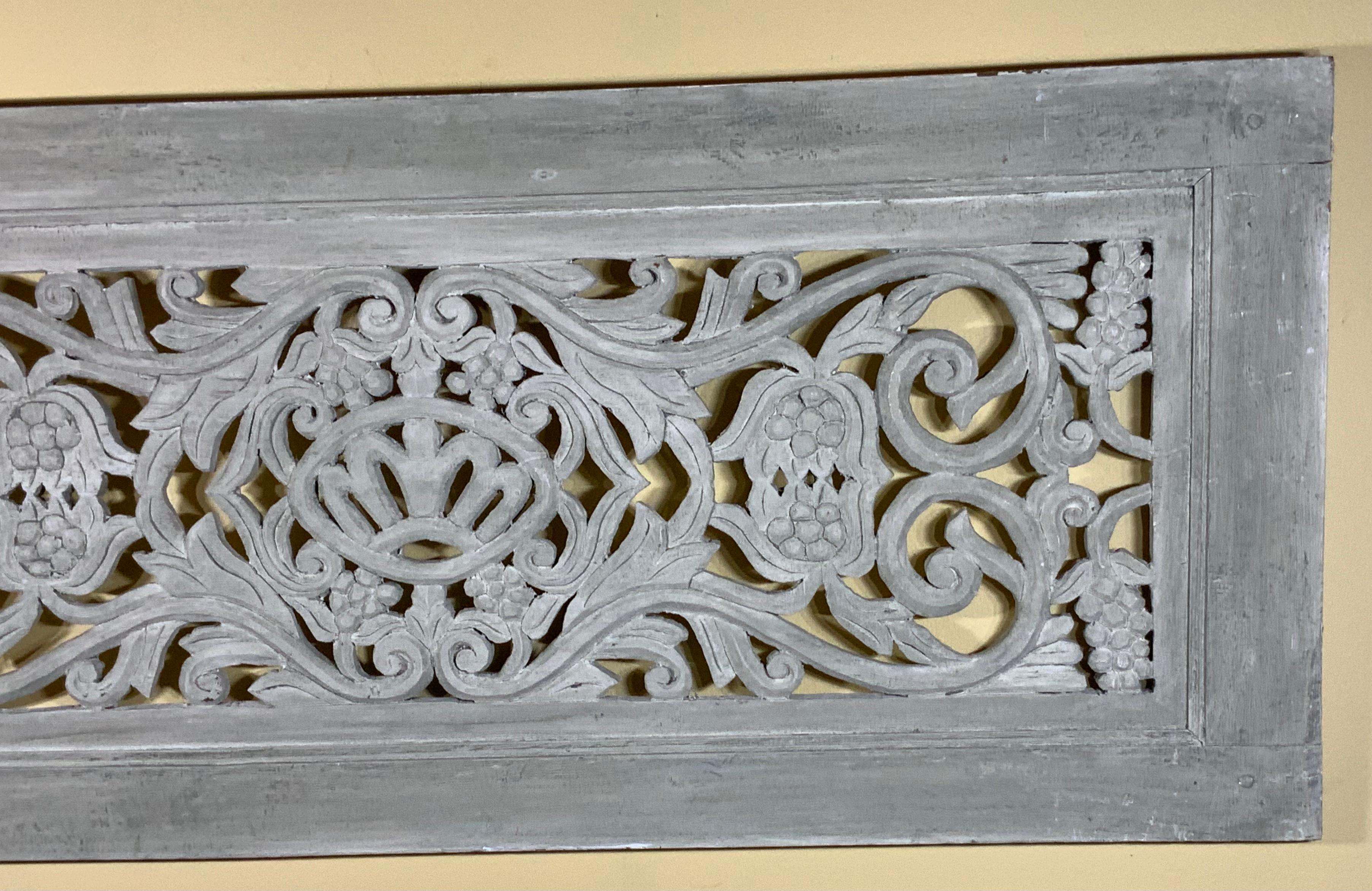 Beautiful hand carving wood wall hanging from solid wood, with vine, crown flowers and motifs, hand painted in gray color. Very impressive wall hanging.