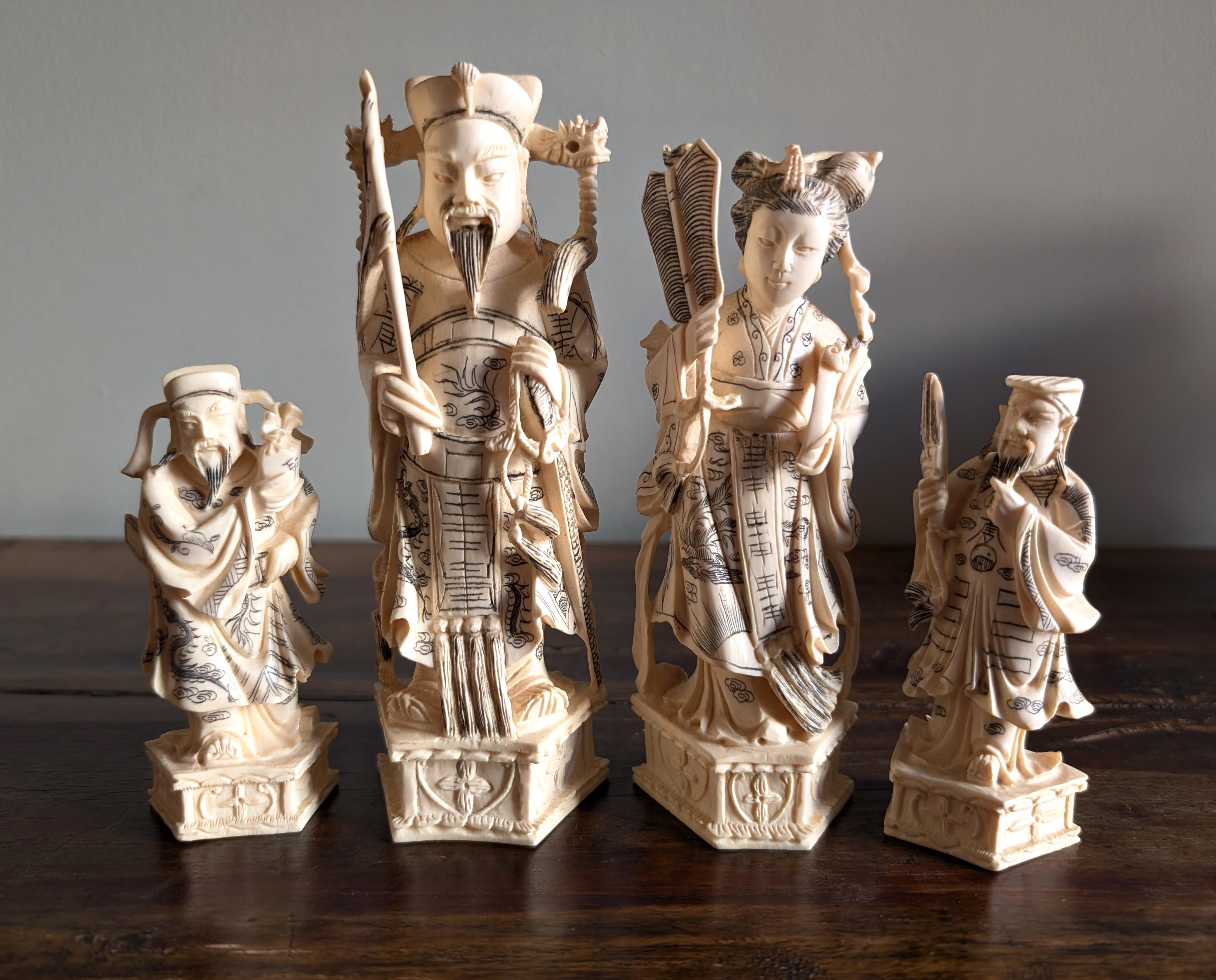 Vintage Hand Carved Bone Chess Set Chinese Asian Art with Travel Board Game In Good Condition For Sale In Greer, SC