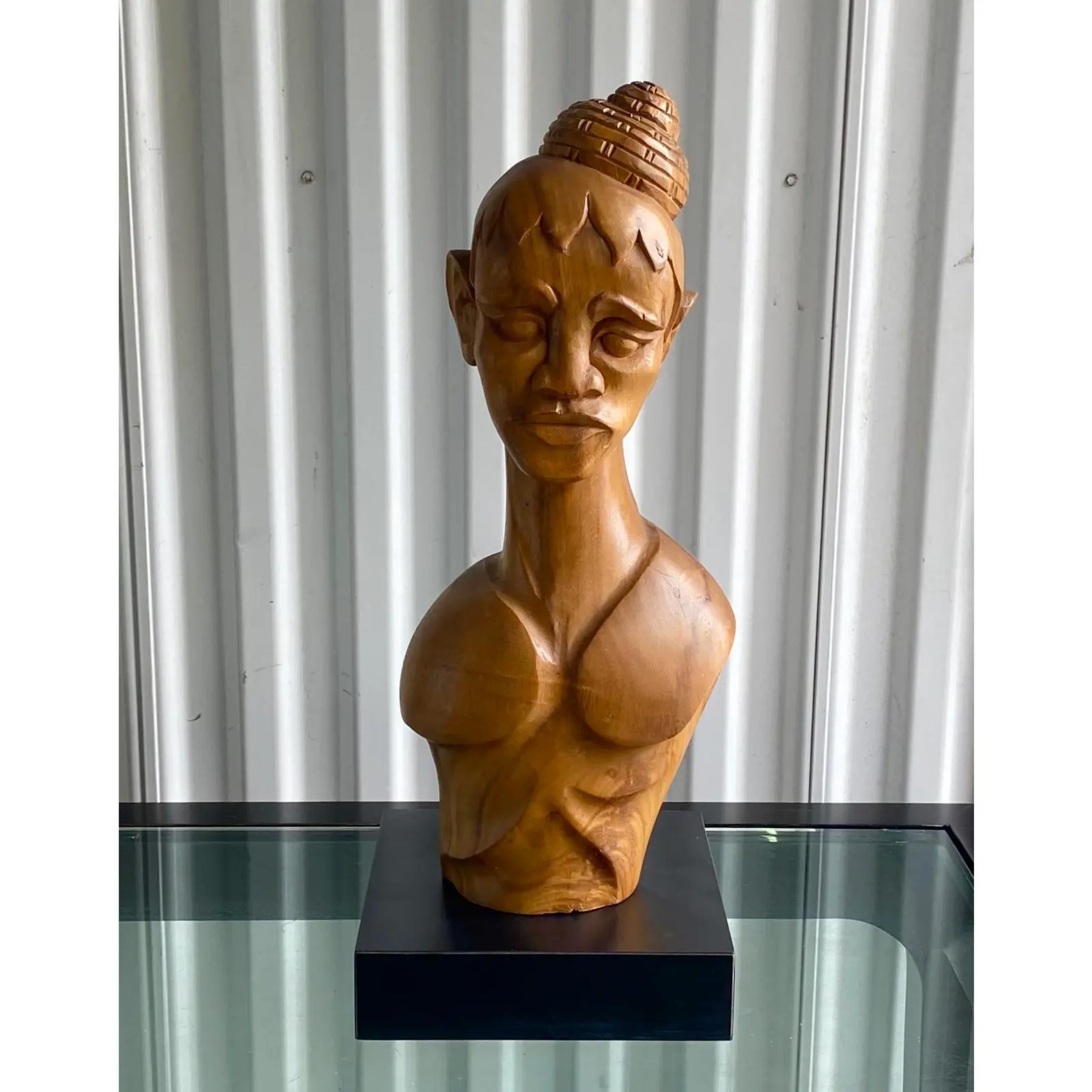 Bohème Buste de femme vintage sculpté à la main en vente