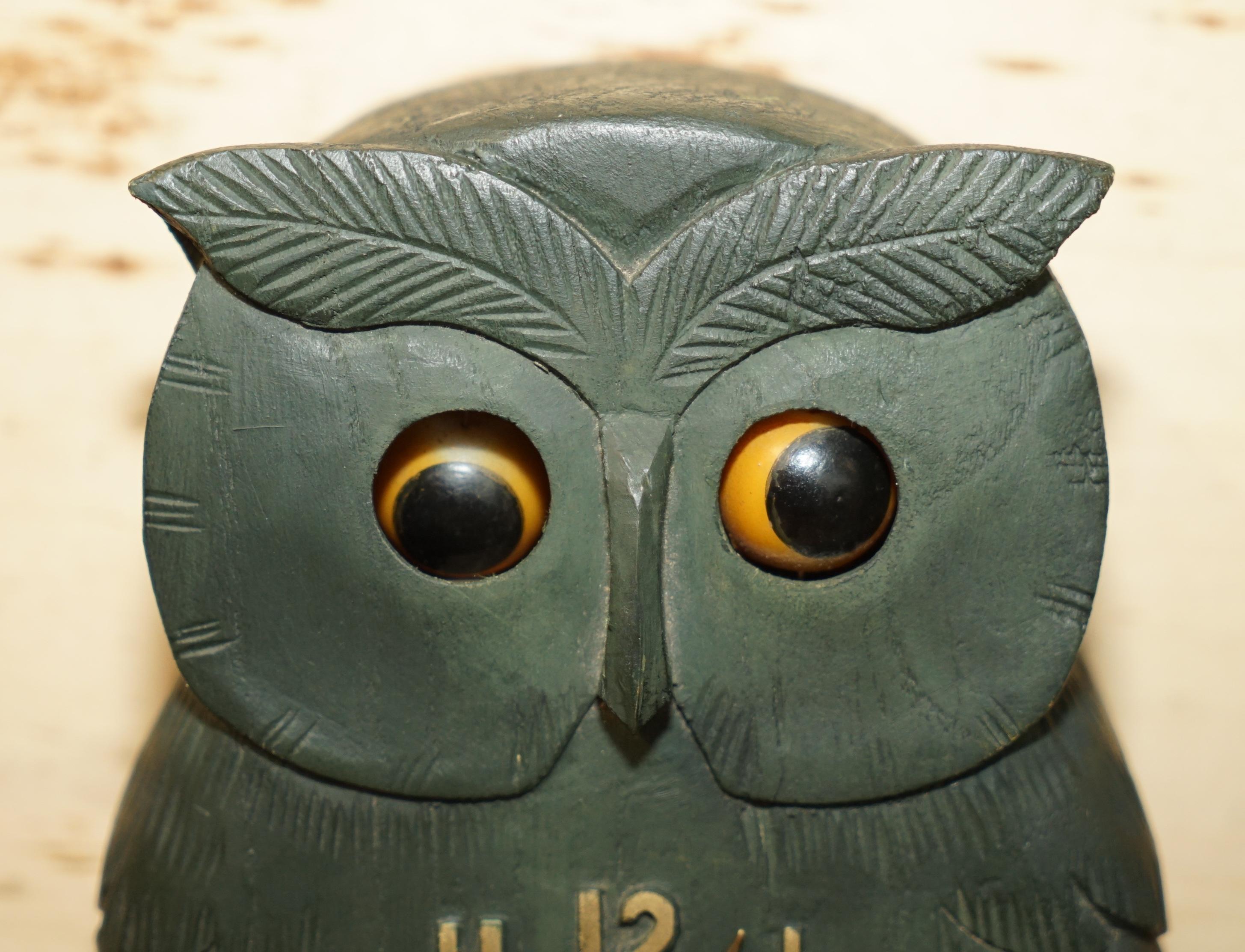 vintage owl clock with moving eyes