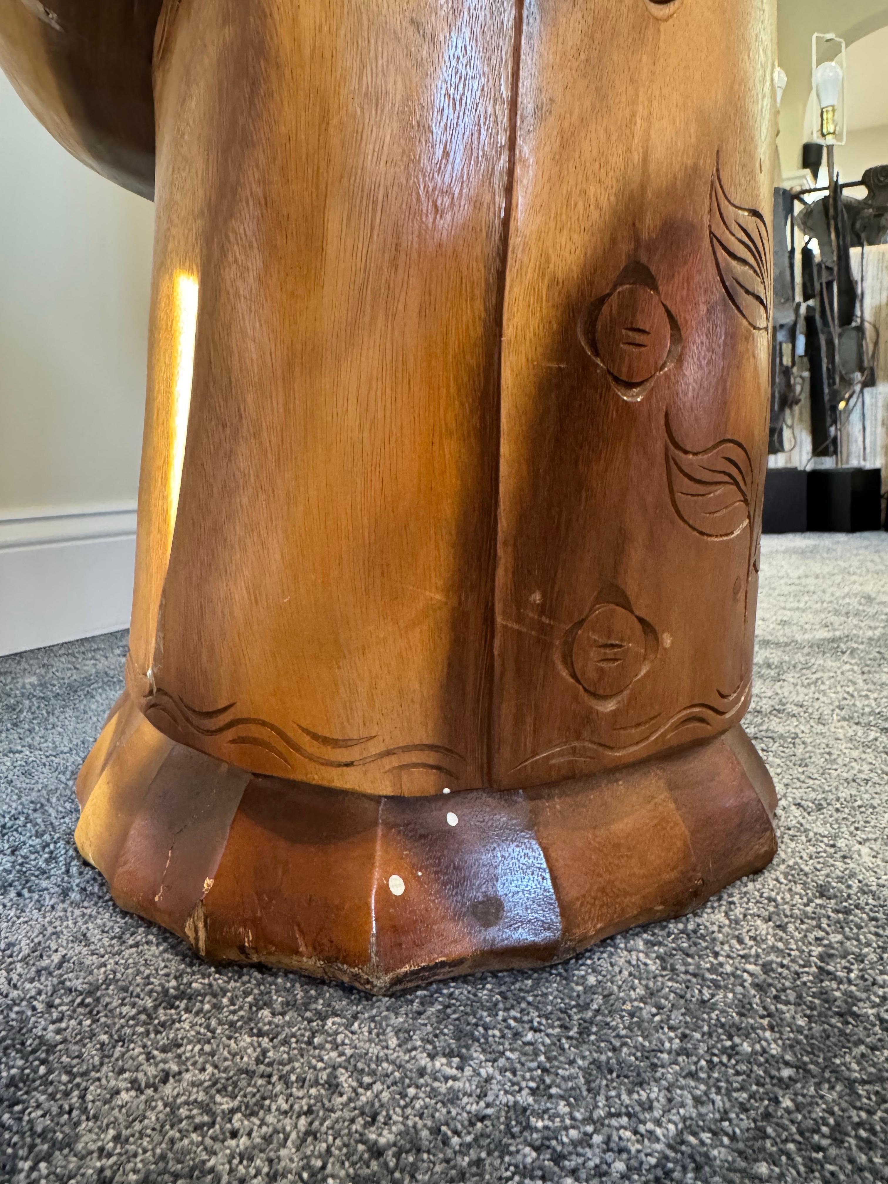 Sedie a mano intagliate a mano vintage in vendita 1