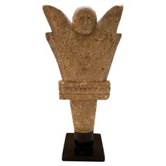 Escultura primitiva vintage de piedra arenisca tallada a mano por Timor Design