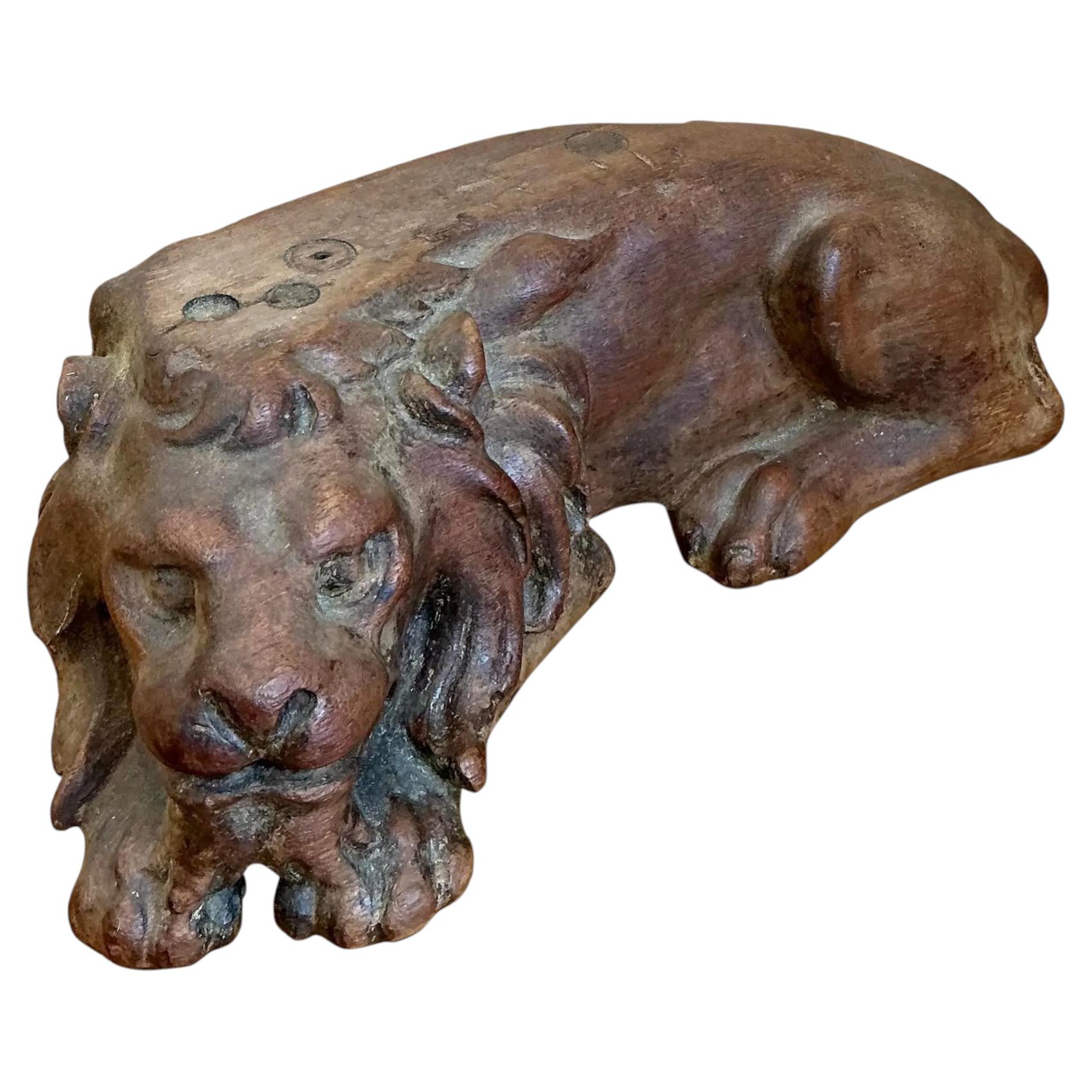 Leone d'epoca intagliato a mano