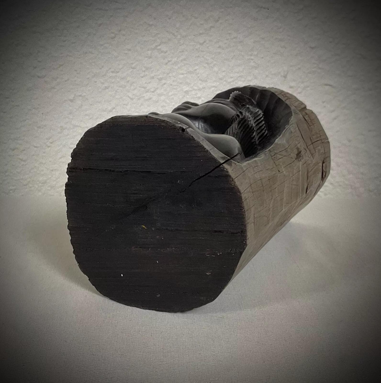 Escultura vintage de madera de ébano malgache tallada a mano - Figura femenina desnuda - 2Y418 en venta 4
