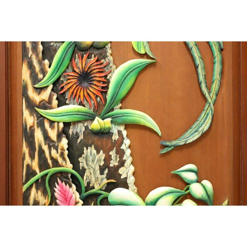 Porte/panneau de porte du Honduras sculpté et peint à la main - feuillage et oiseaux tropicaux Bon état à Charlotte, NC