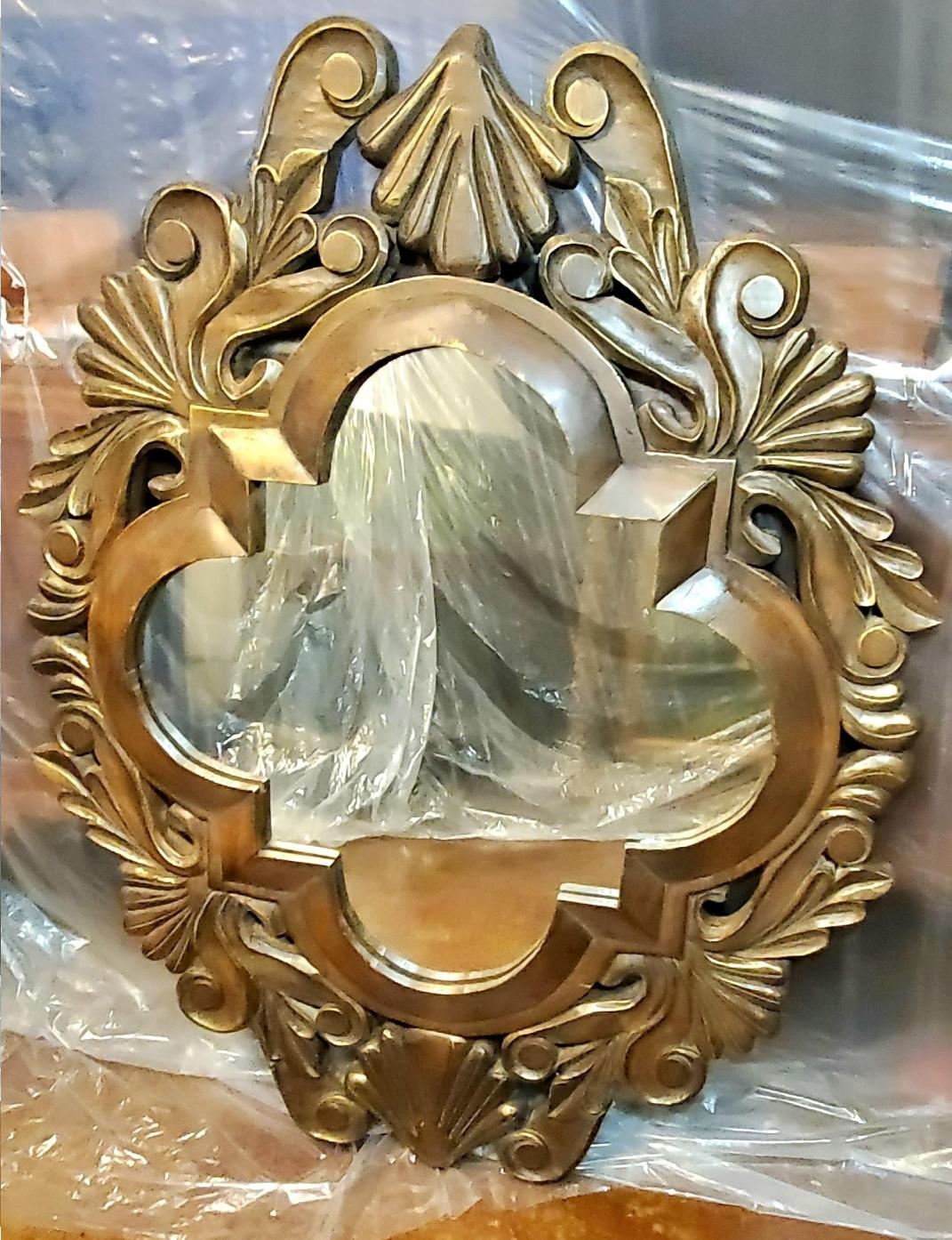 Miroir coquillage vintage en acajou massif sculpté à la main, style Hollywood Regency en vente 5