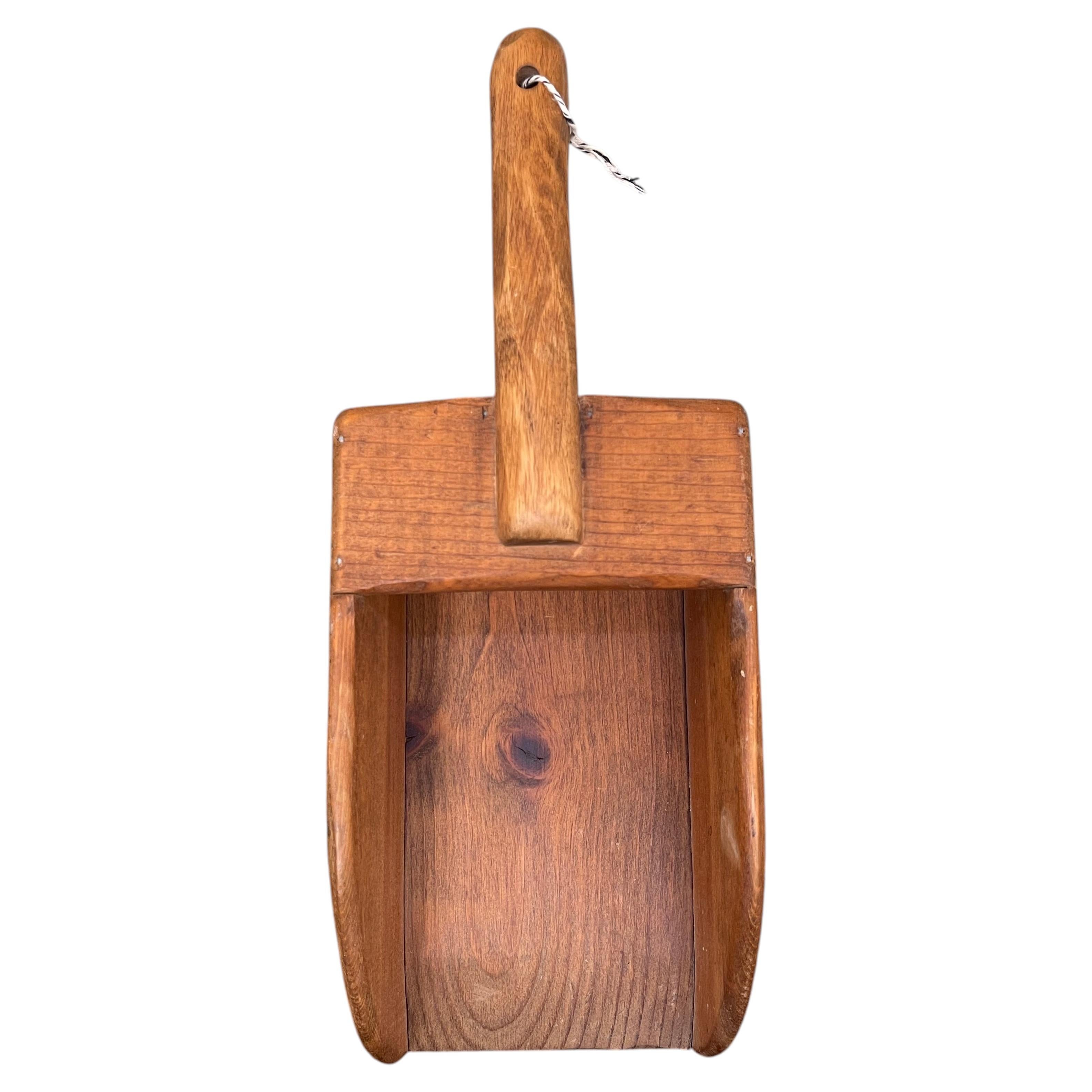 Cuillère vintage en bois massif sculptée à la main, avec motif de grain de bois, manche sculpté et marque du fabricant