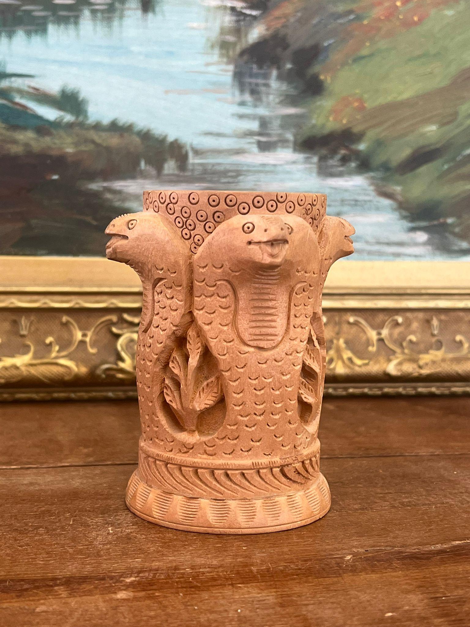 Organizador de mesa/escritorio vintage tallado a mano. Importación a la India. Madera en venta