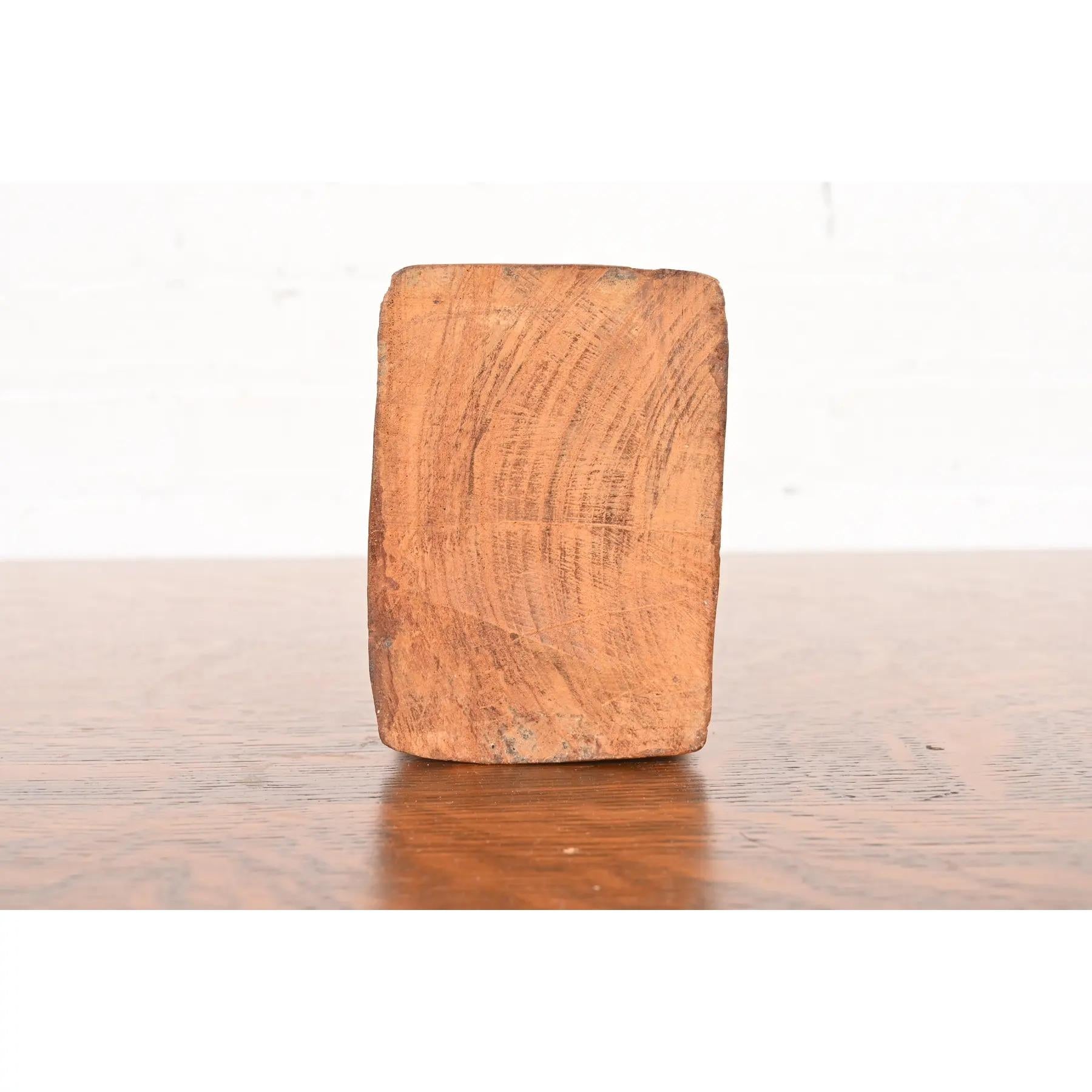 Scultura vintage in teak thailandese Theppanom intagliata a mano in vendita 2