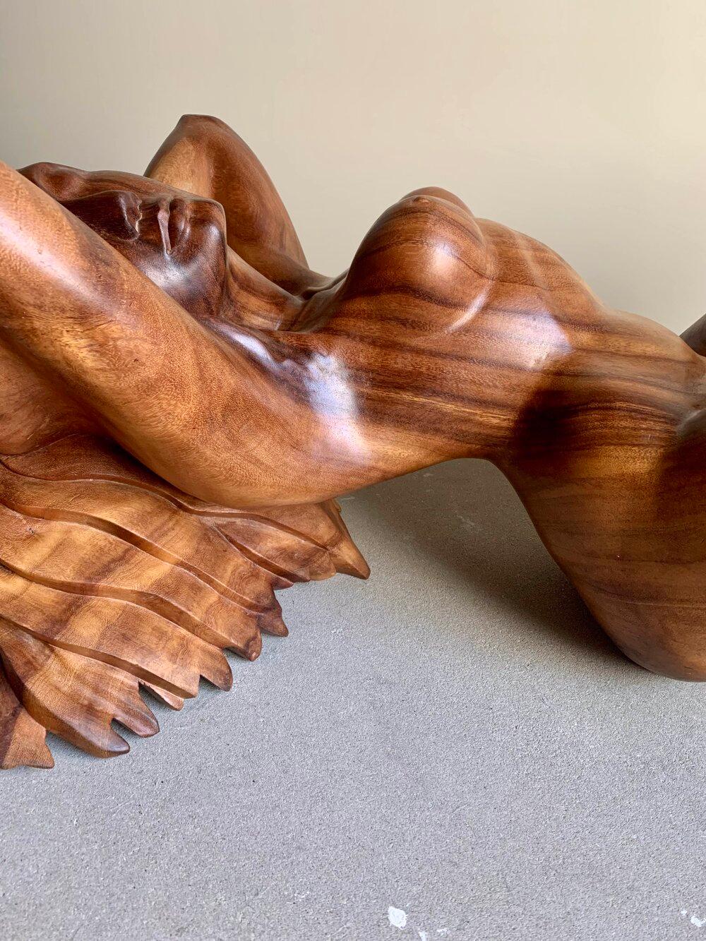Vintage Hand-Carved Wooden Female Nude Sculpture Coffee Table Base Bon état - En vente à Rīga, LV