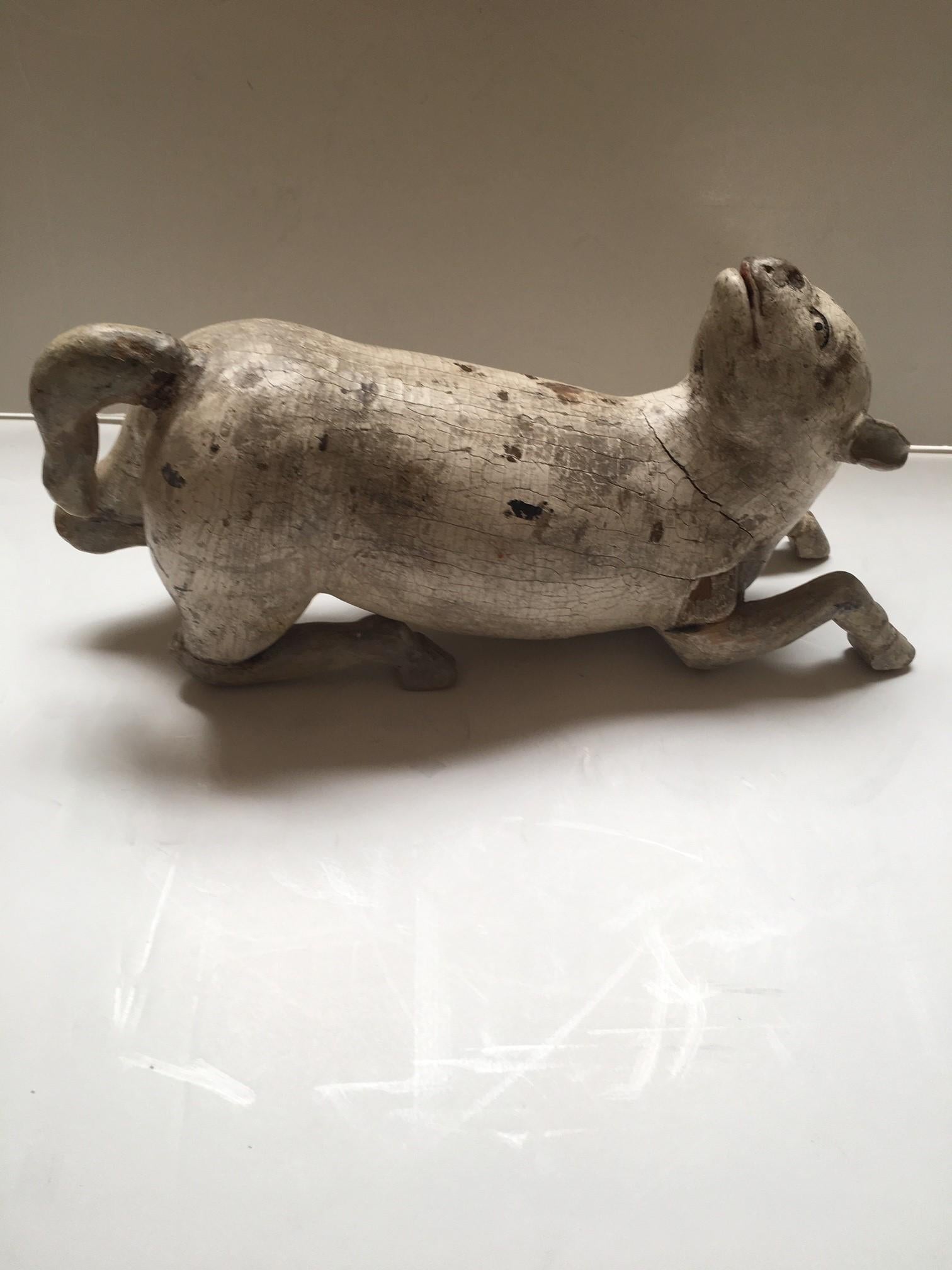 Americano Capra cinese vintage intagliata a mano in legno e dipinta a mano di Falk Art in vendita