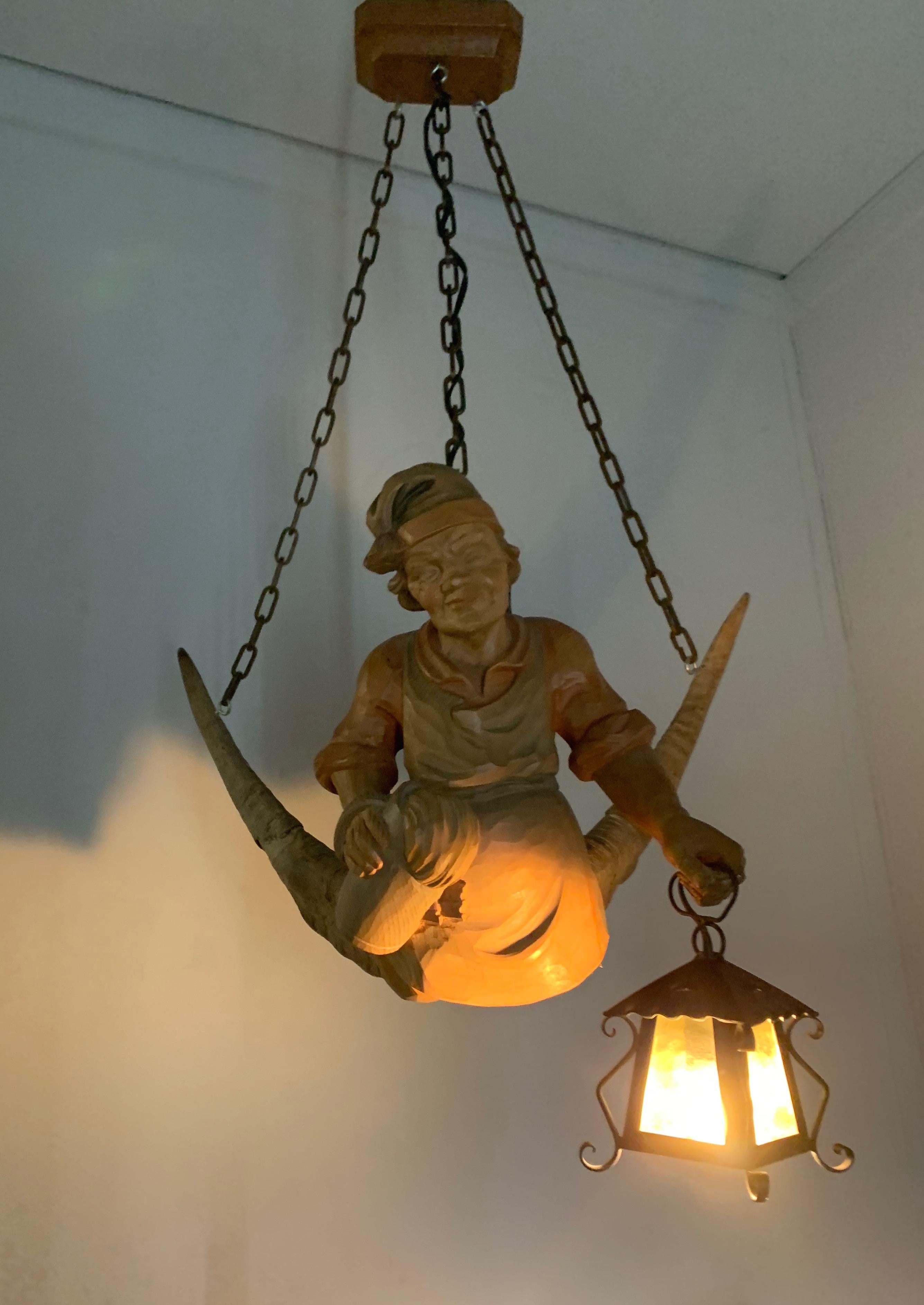 Vintage Hand Carved Wooden Lustermanchen Sculpture Chandelier W. Lantern Light 7