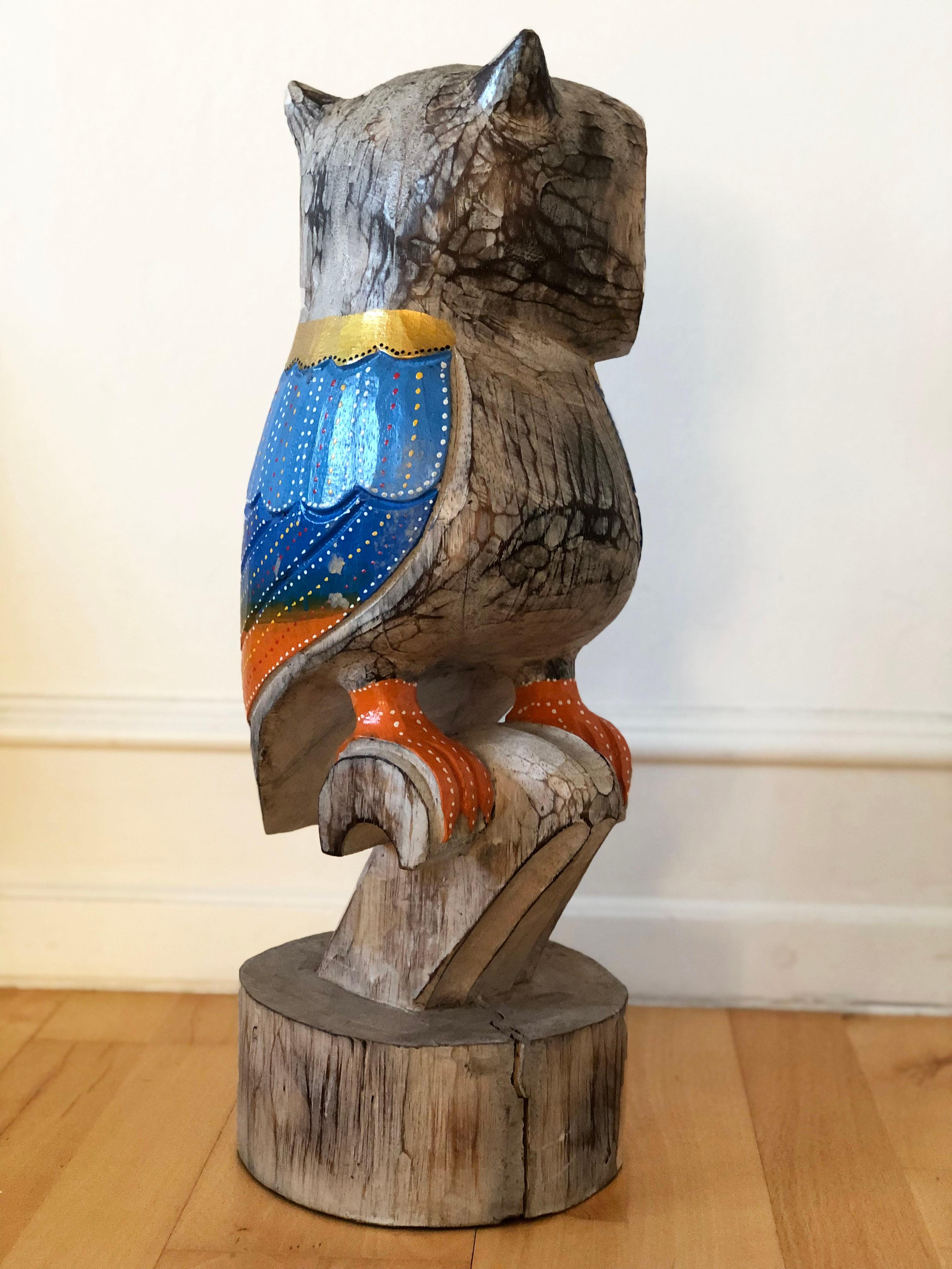 Sculpture de hibou en bois sculptée à la main, Portugal en vente 3