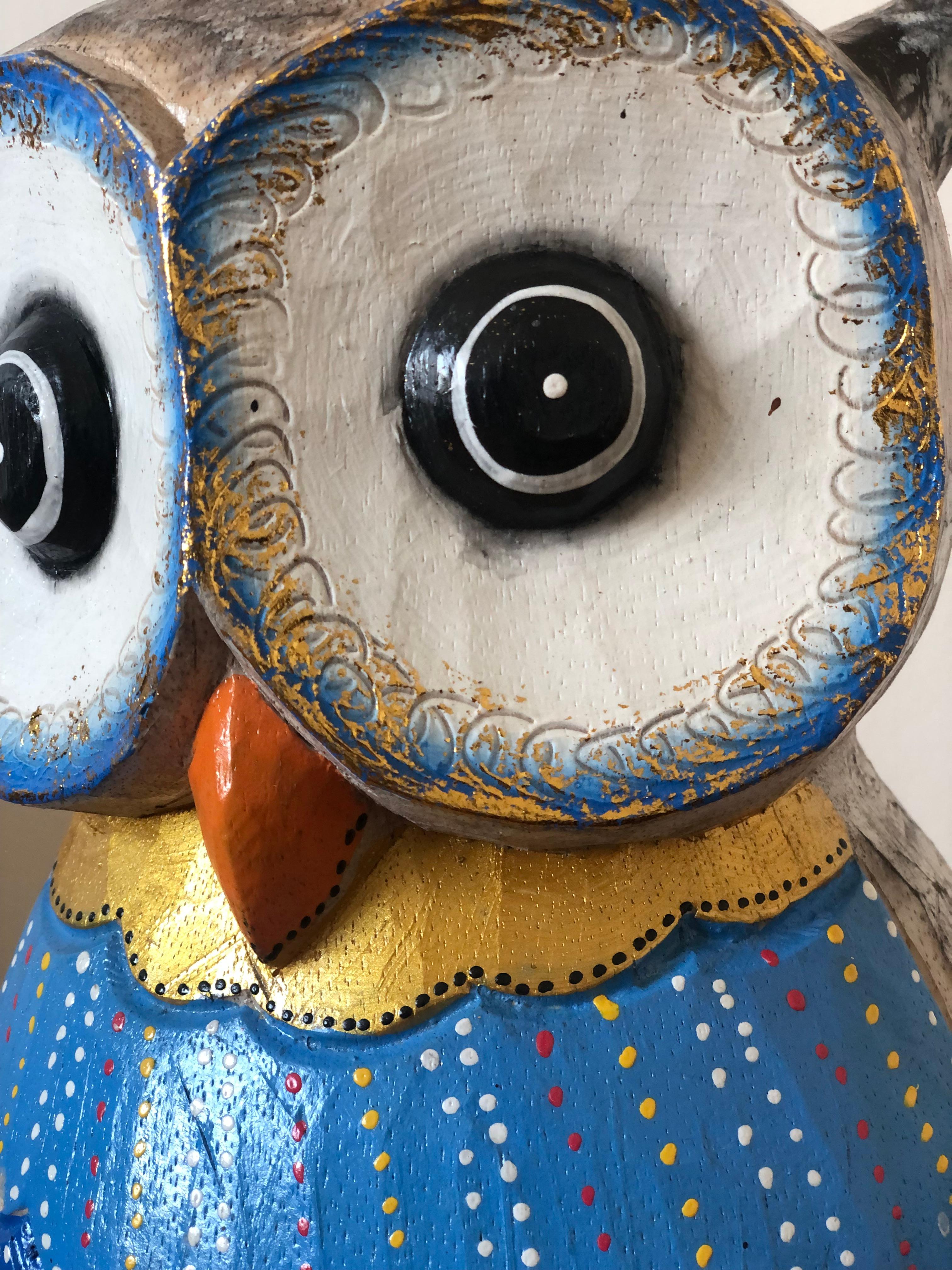 Artisanat Sculpture de hibou en bois sculptée à la main, Portugal en vente