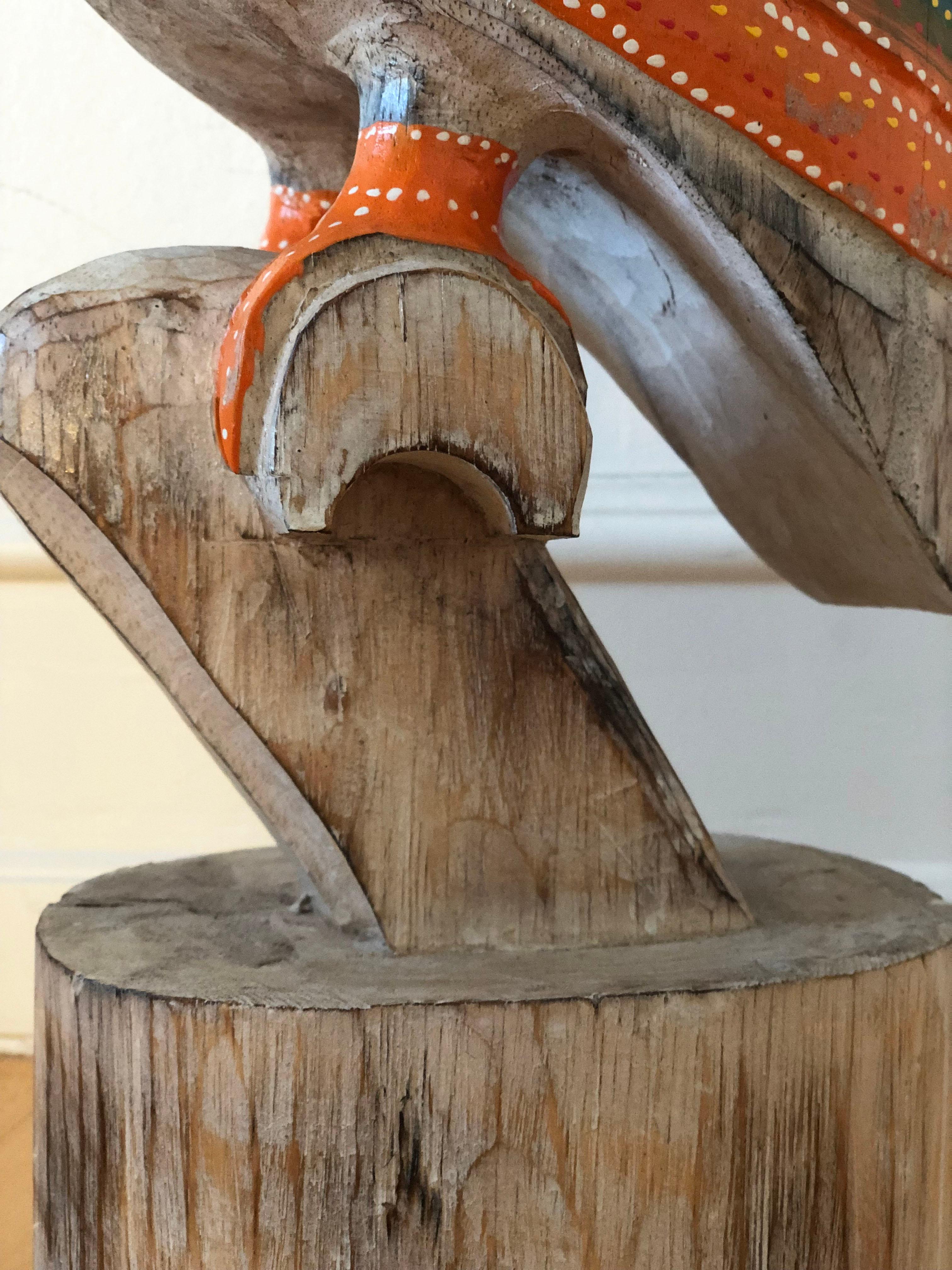 Fin du 20e siècle Sculpture de hibou en bois sculptée à la main, Portugal en vente