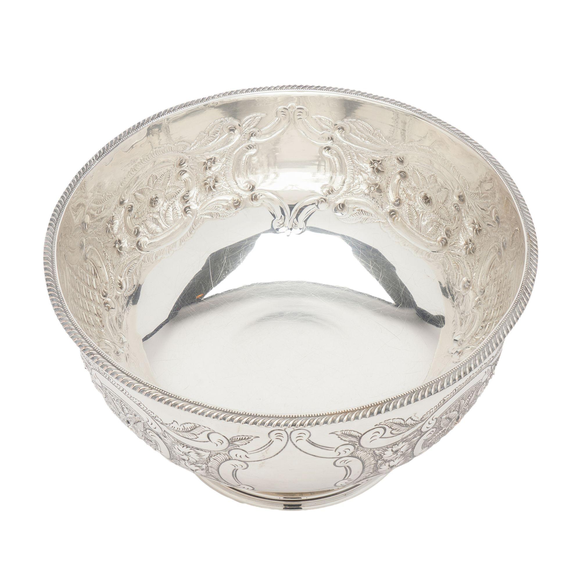 Vintage hand chased English Sheffield punch bowl & tray, c. 1900-50 For Sale 4