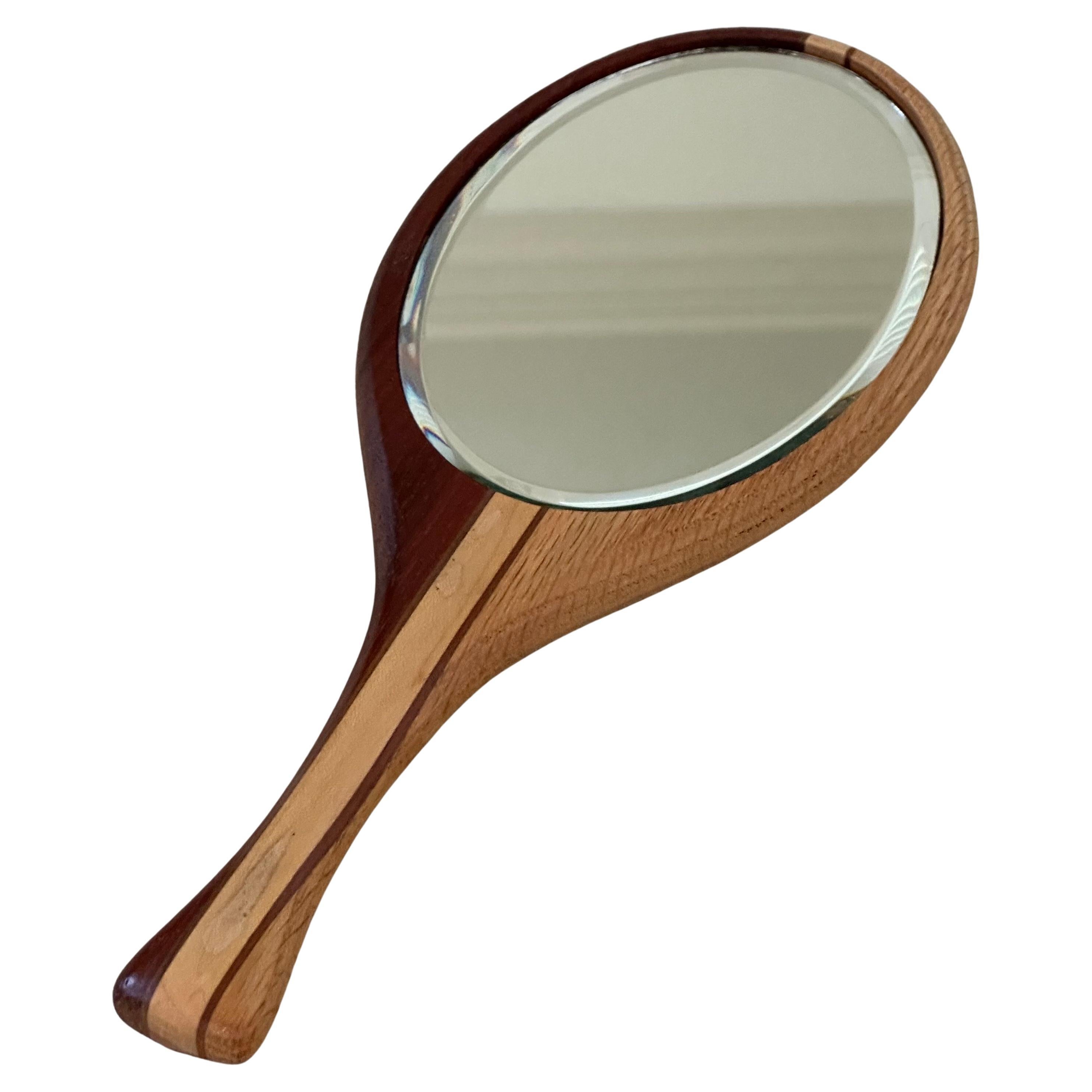 Vintage Hand-Crafted Mixed Woods Hand Spiegel im Zustand „Gut“ im Angebot in San Diego, CA