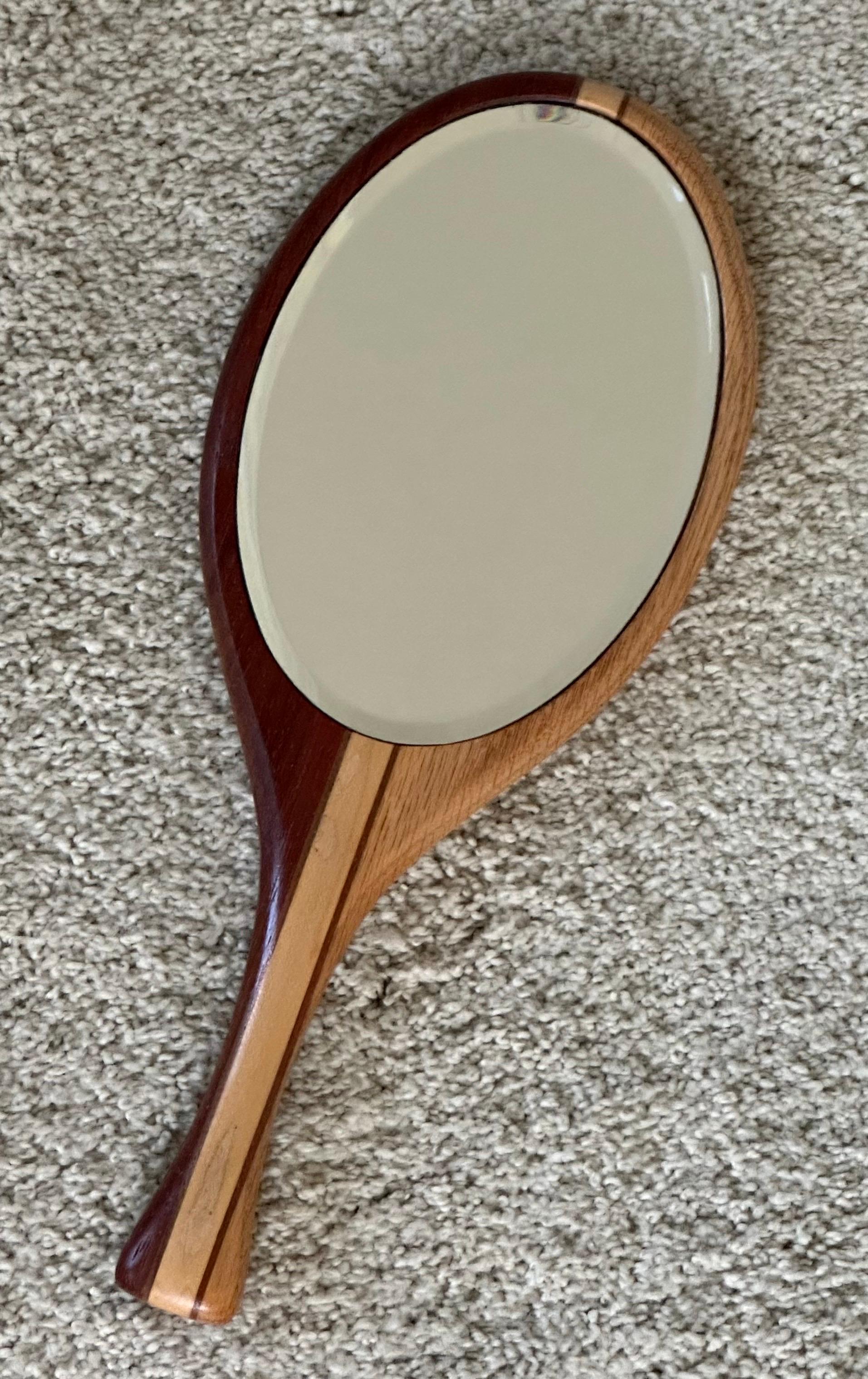 Vintage Hand-Crafted Mixed Woods Hand Spiegel im Angebot 2