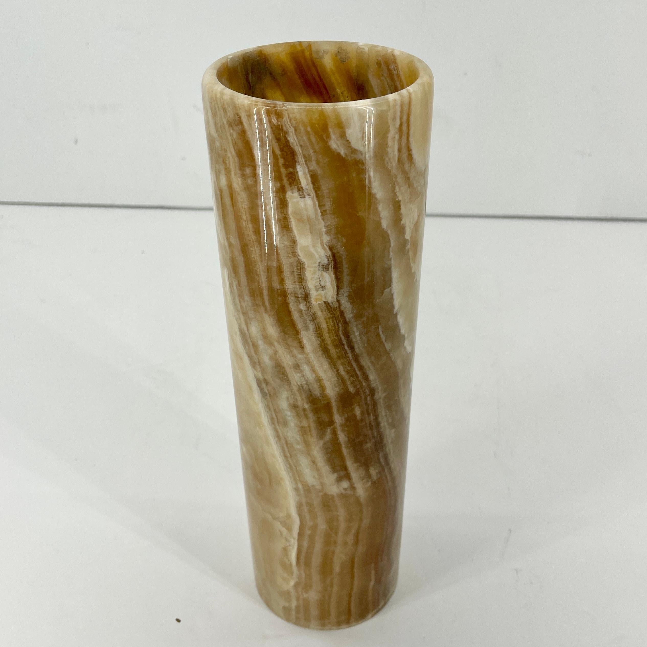 Vintage Hand Crafted Onyx Cylindric Decorative Vase, Italy 1970's For Sale 3