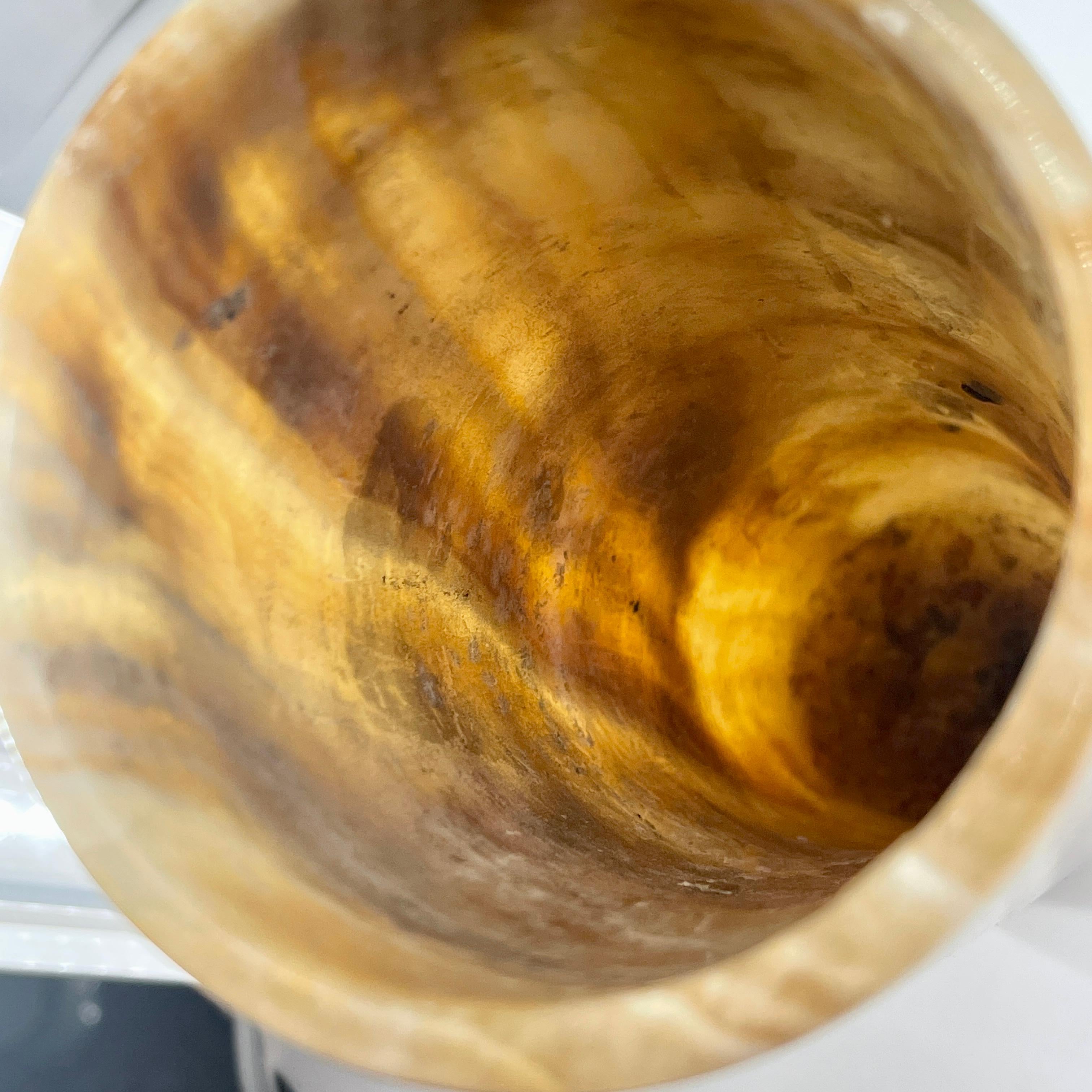 Vase décoratif cylindrique fabriqué à la main, Italie, années 1970 en vente 8