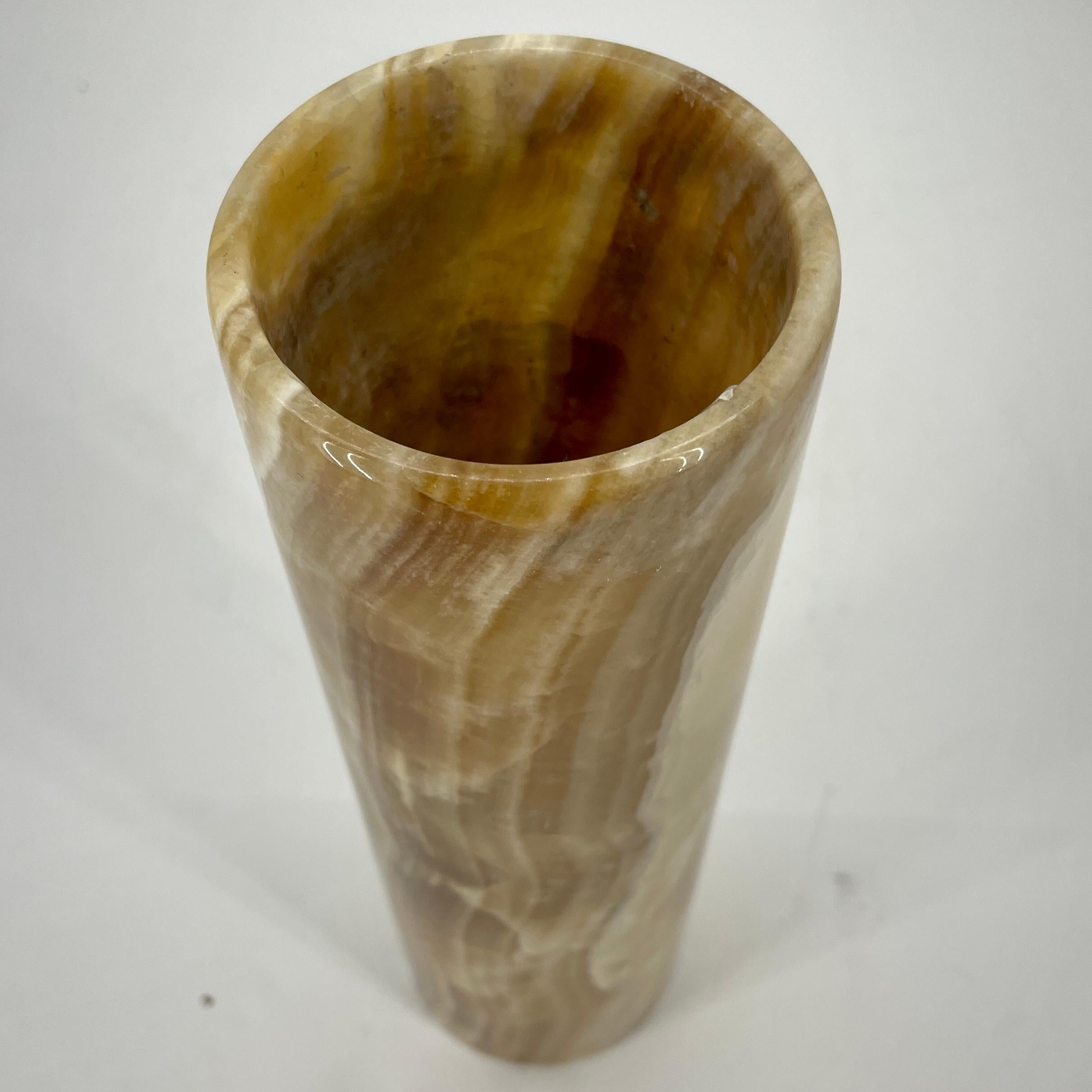 Vintage Hand Crafted Onyx Cylindric Decorative Vase, Italy 1970's In Good Condition For Sale In Haddonfield, NJ