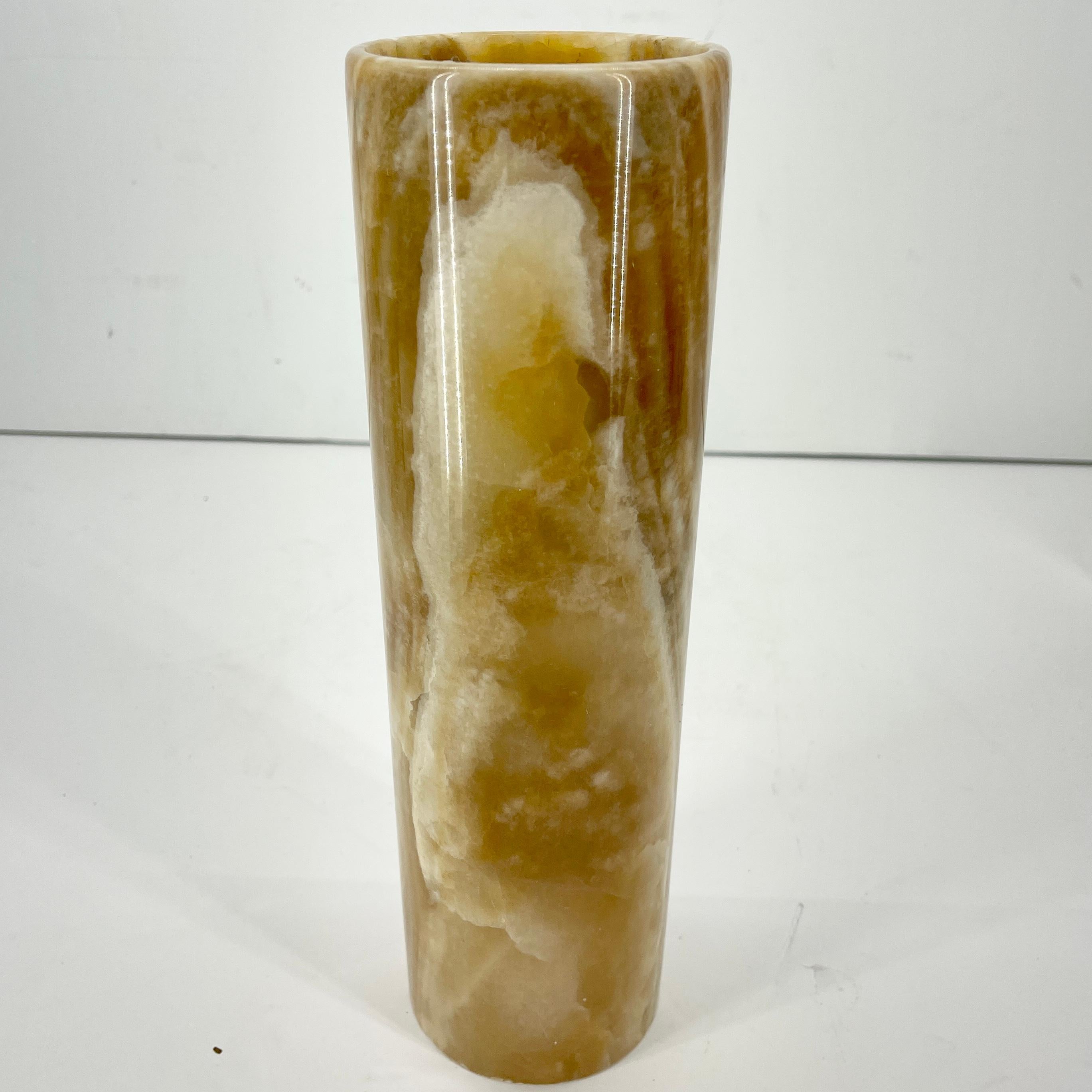 Vintage Hand Crafted Onyx Cylindric Decorative Vase, Italy 1970's For Sale 1