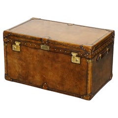 VINTAGE HAND DYED BROWN LEATHER LOCKABLE STORAGE STEAMER TRUNK COFFEE SiDE TABLE