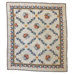 Tappeto vintage ricamato a mano, forse in lana e lino, di arte popolare floreale