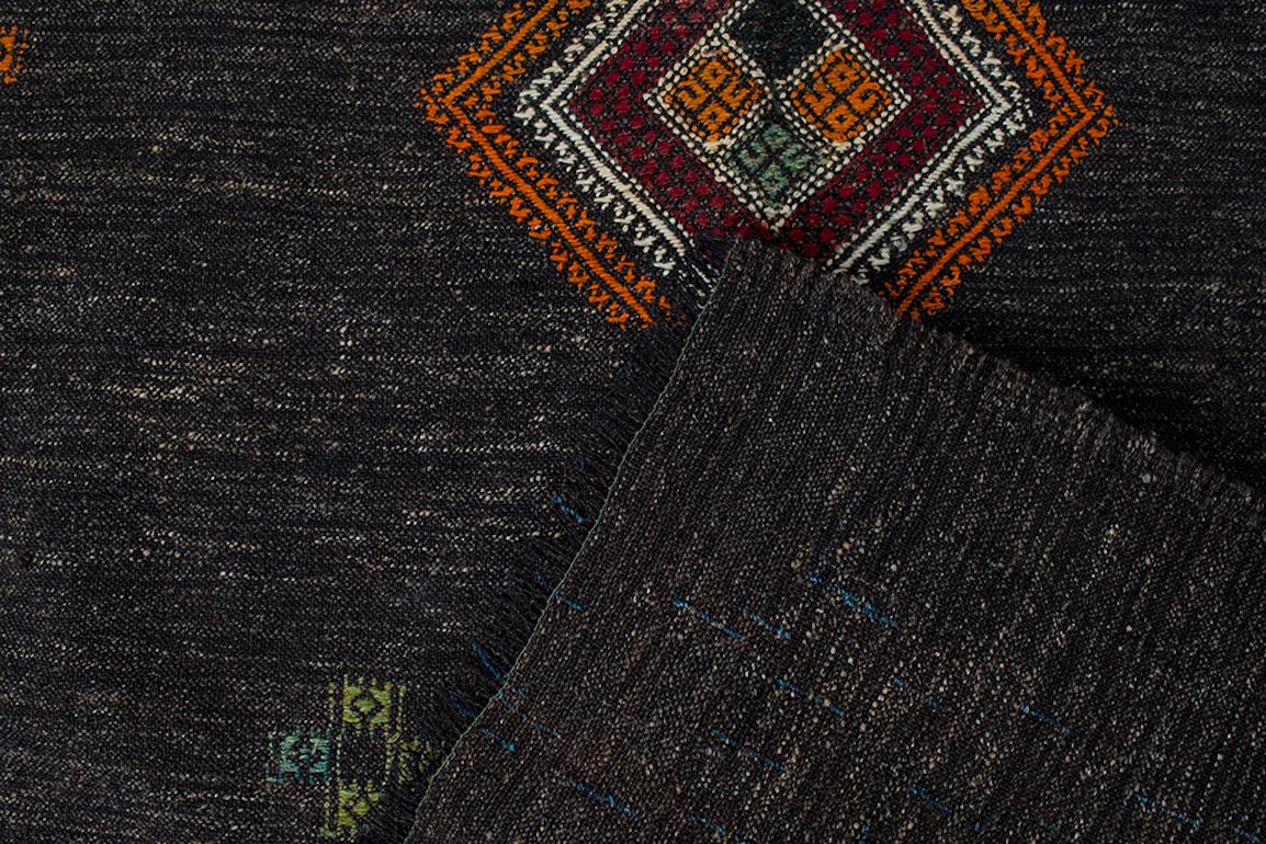 Hand-Woven Vintage Hand-Embroidered Turkish Kilim Rug, Flat-Weave For Sale